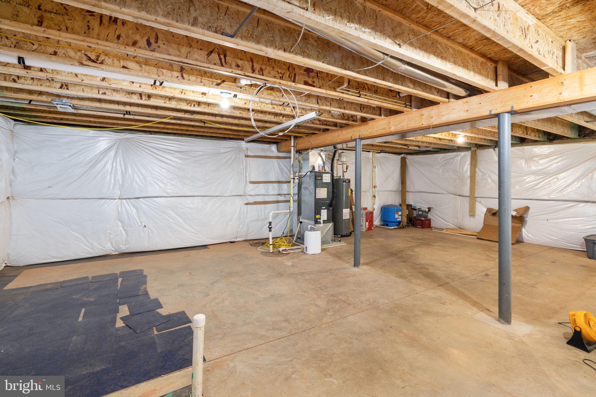 EDNA JOHNSON MOODY - Residential Lease