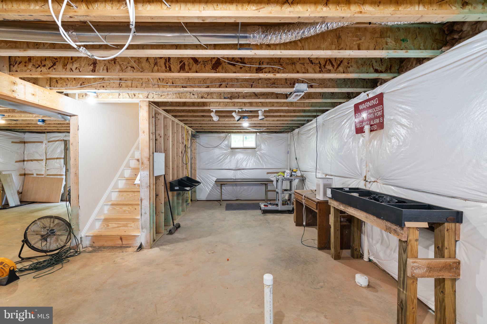 EDNA JOHNSON MOODY - Residential Lease