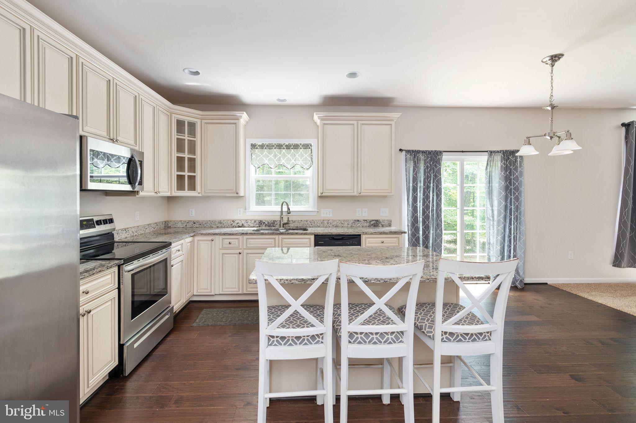 EDNA JOHNSON MOODY - Residential Lease