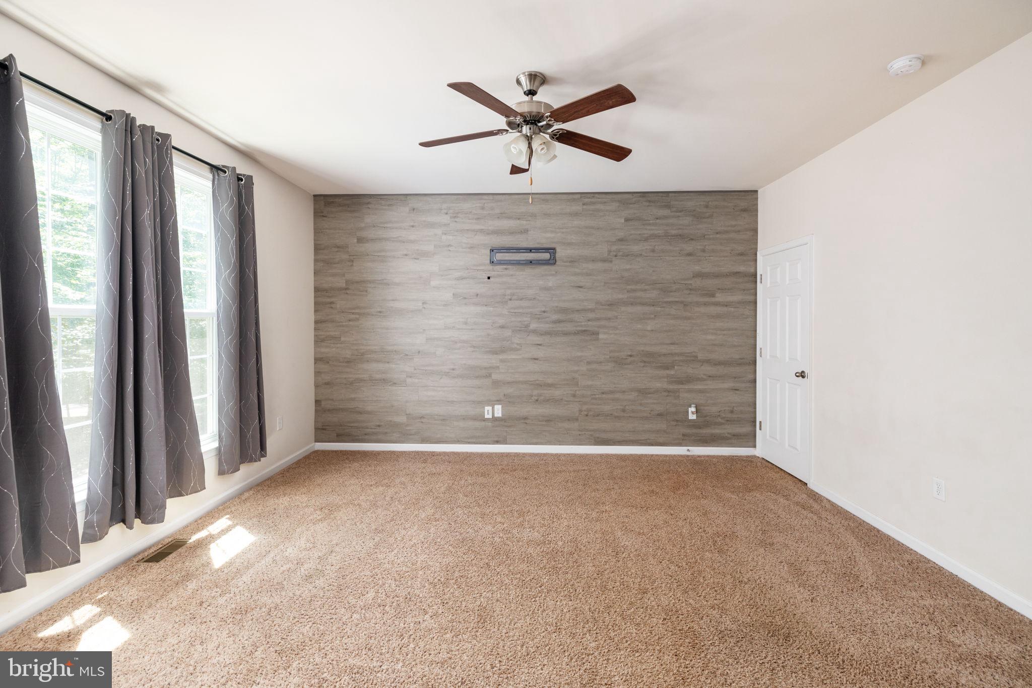 EDNA JOHNSON MOODY - Residential Lease