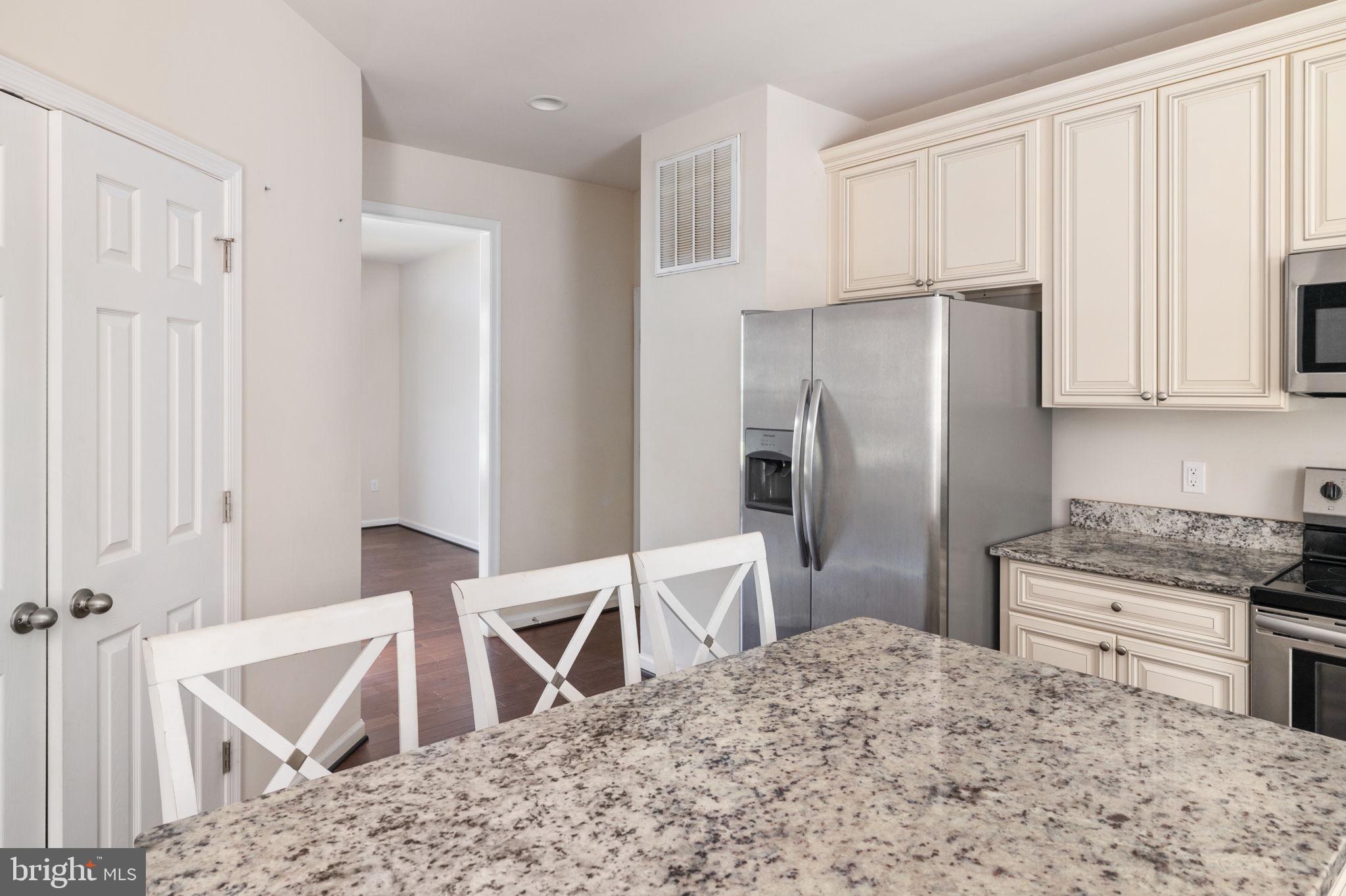 EDNA JOHNSON MOODY - Residential Lease