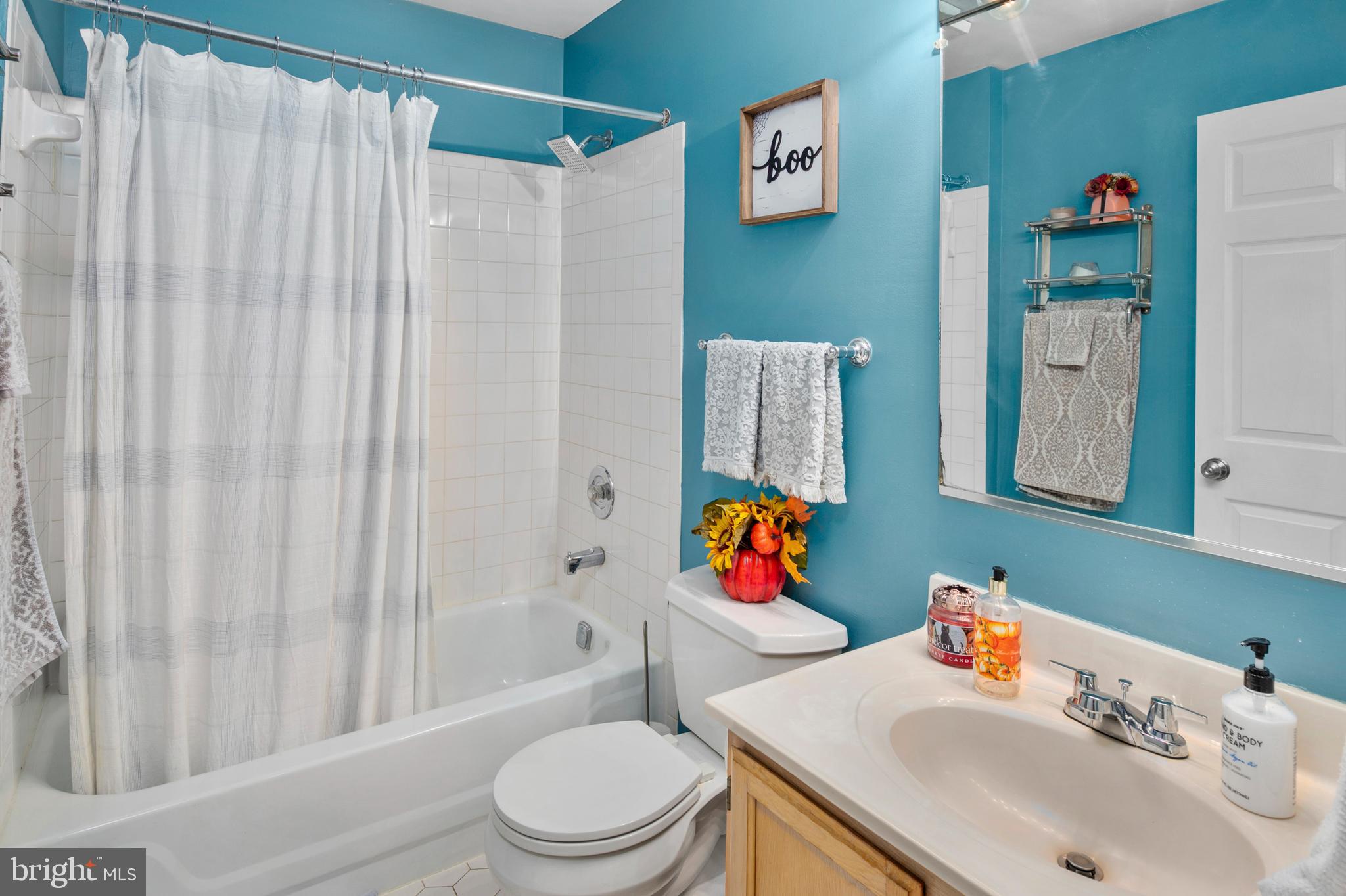 HARBOUR GATES - Residential