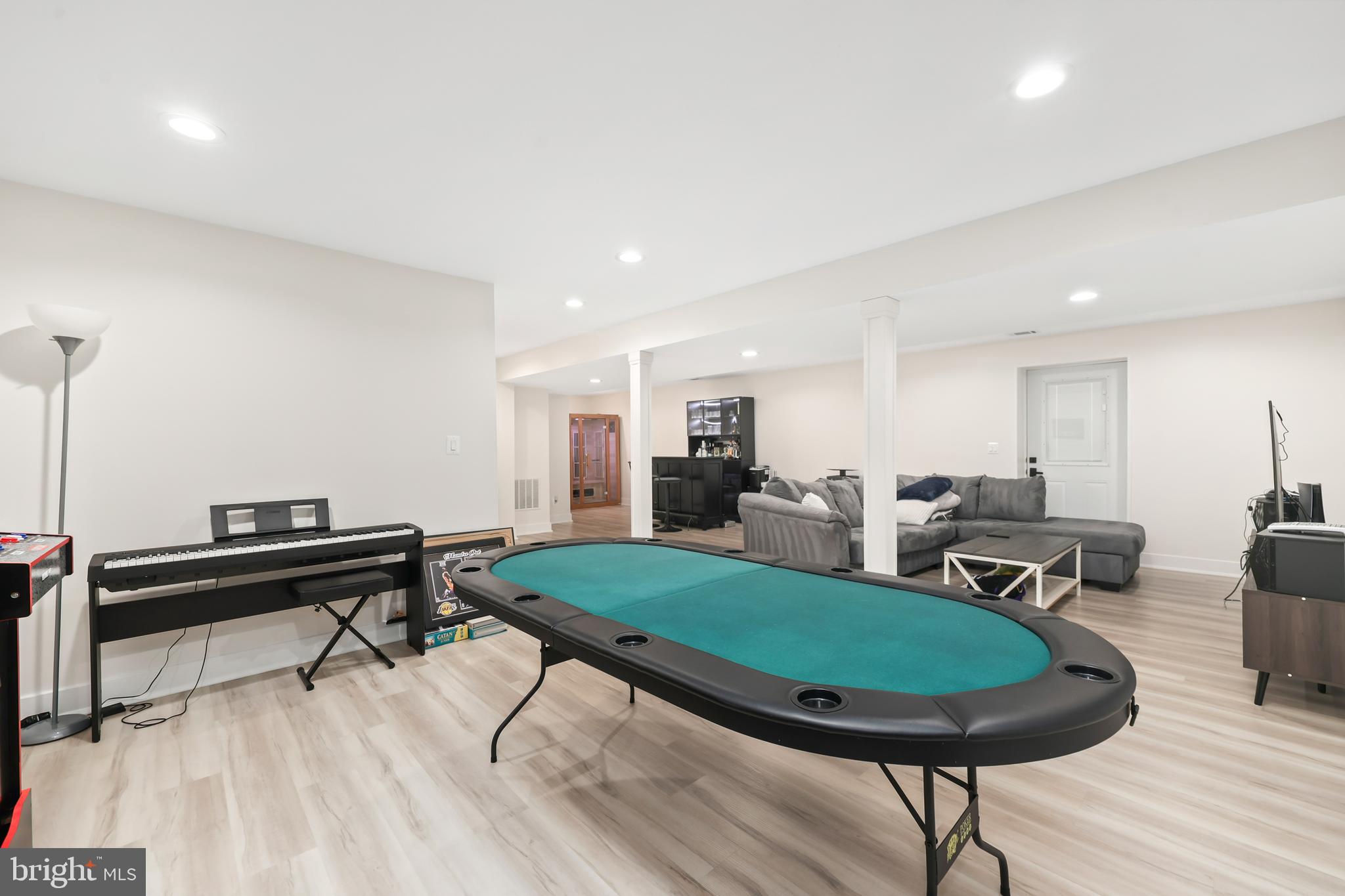 FRANKLIN GLEN - Residential