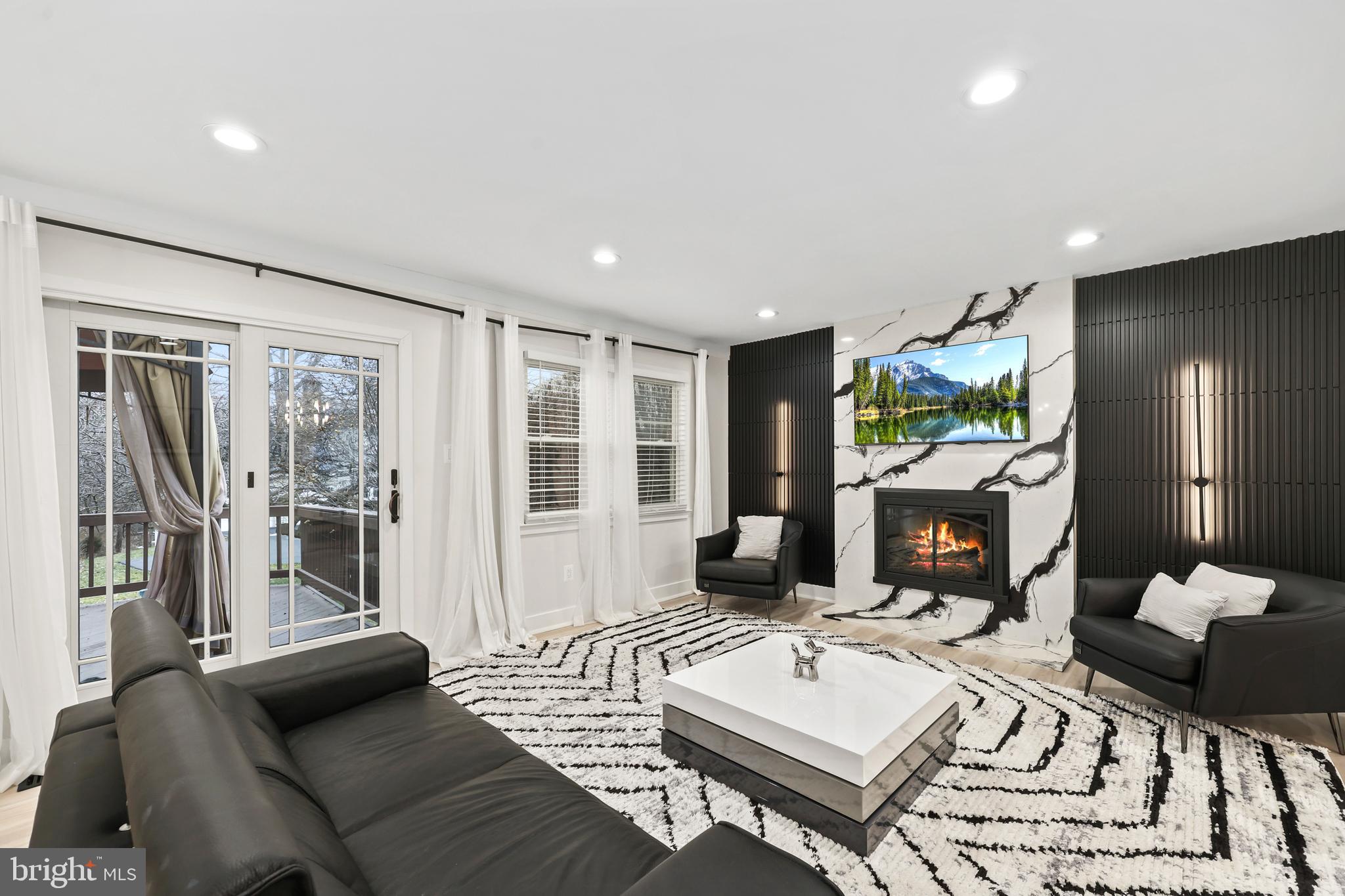 FRANKLIN GLEN - Residential