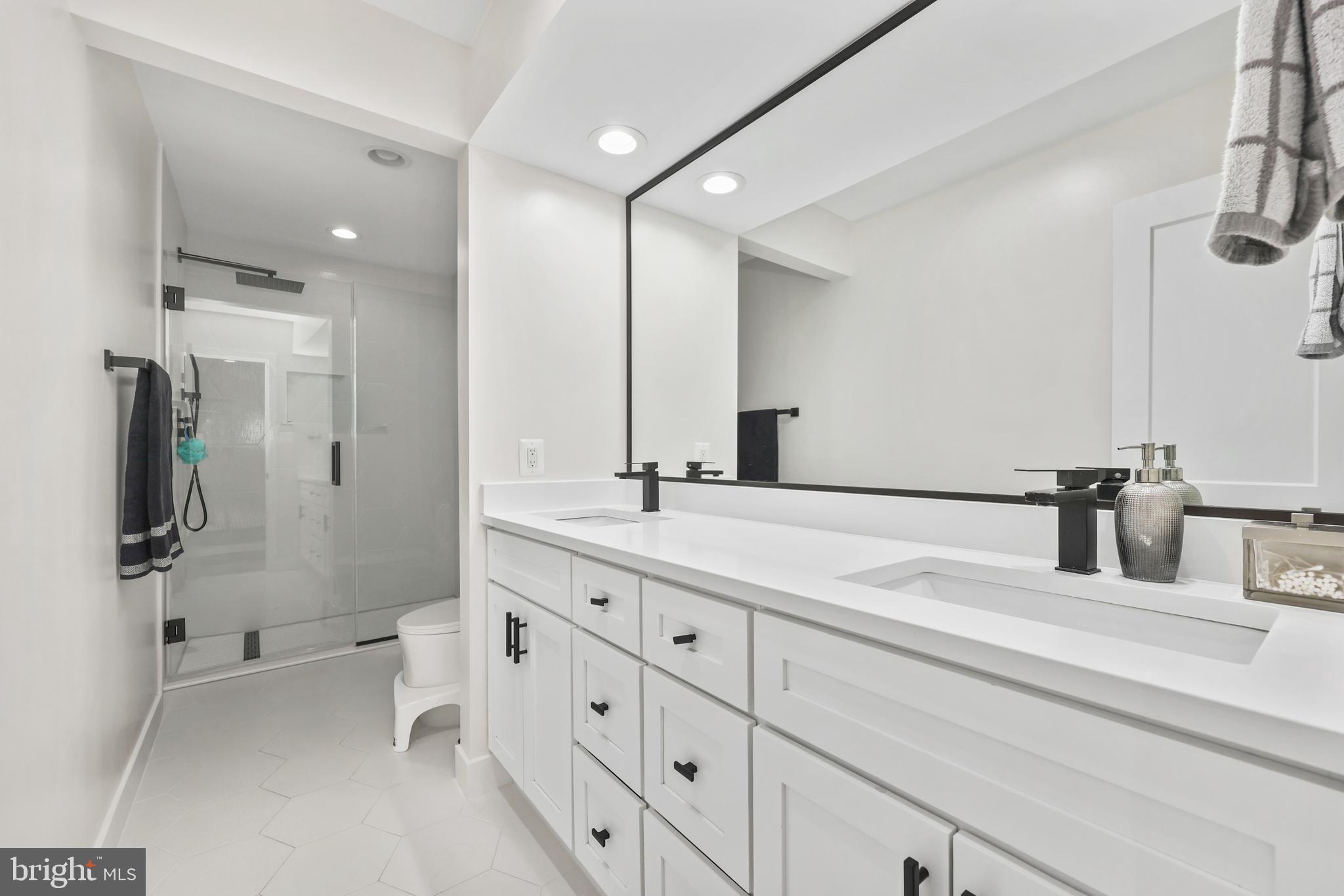 FRANKLIN GLEN - Residential