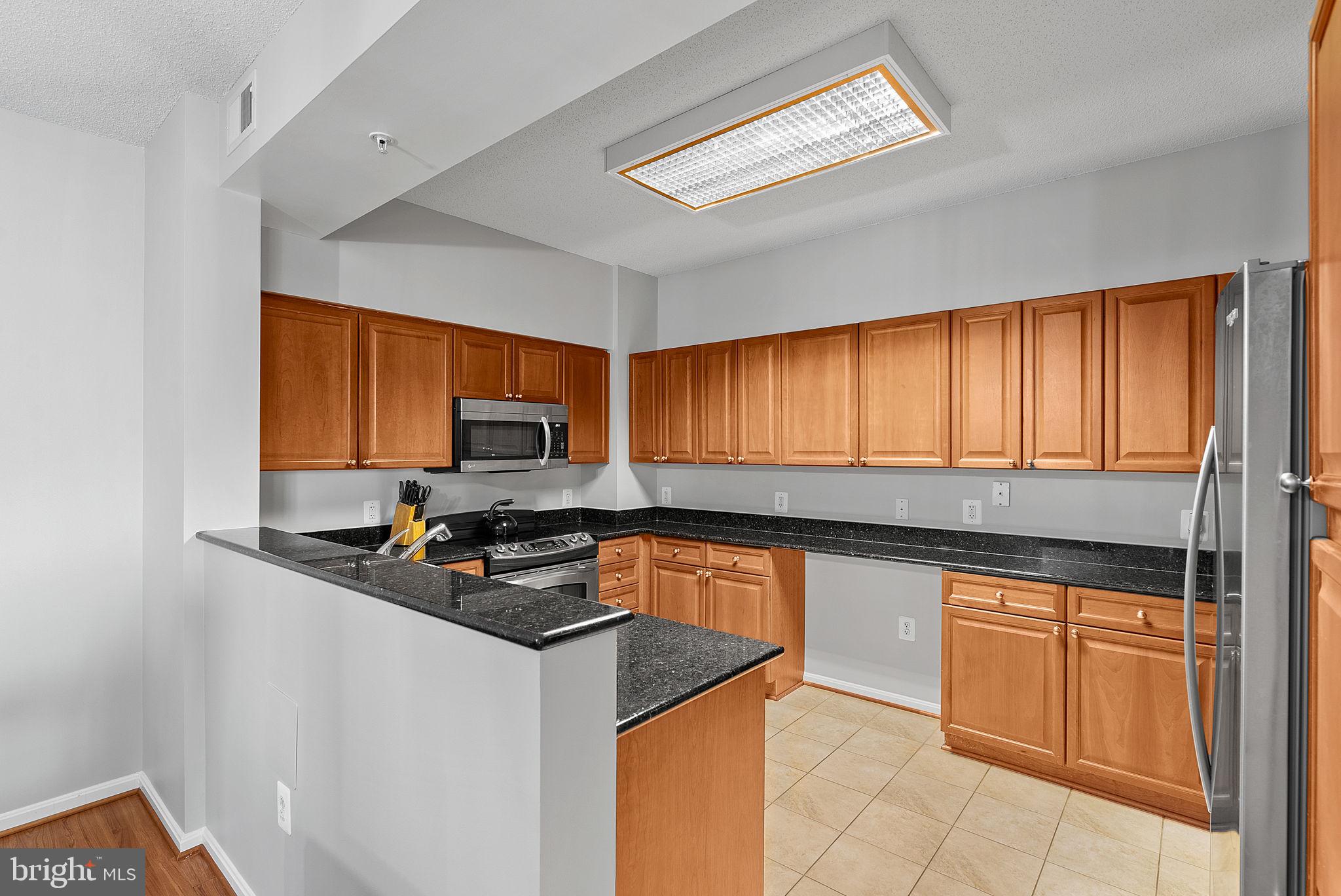 LANSDOWNE WOODS LEISURE WORLD - Residential