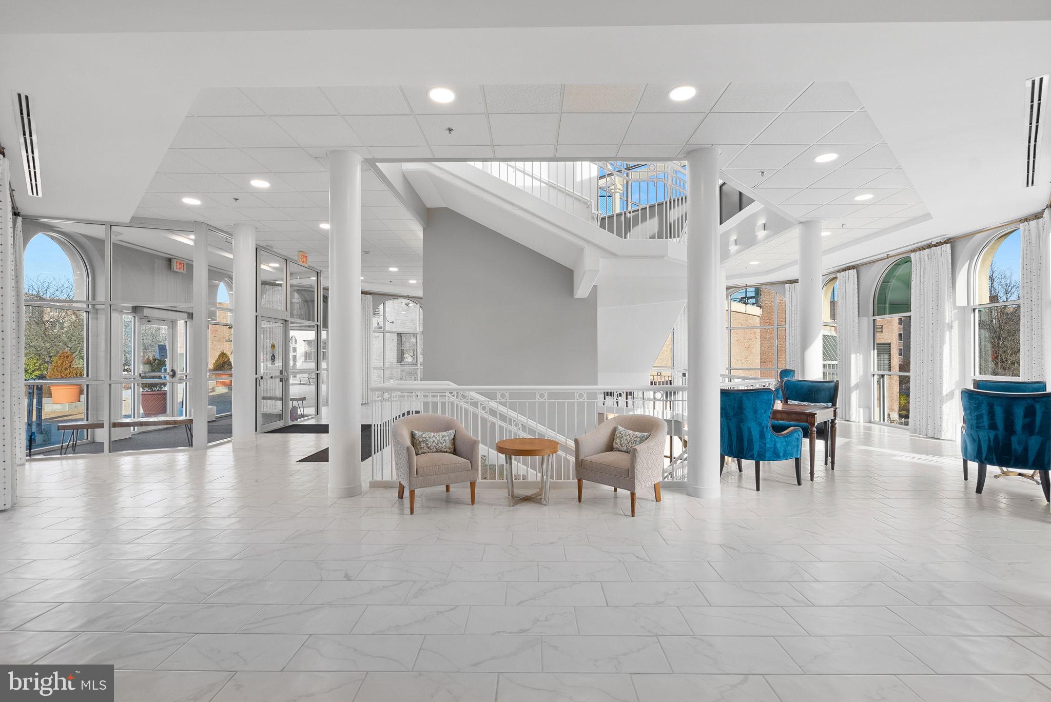 LANSDOWNE WOODS LEISURE WORLD - Residential