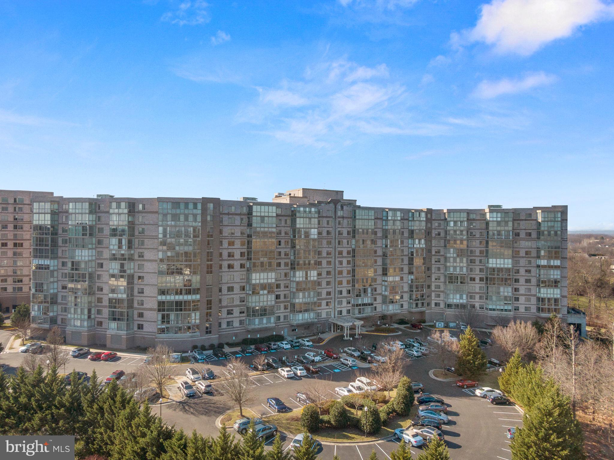 LANSDOWNE WOODS LEISURE WORLD - Residential