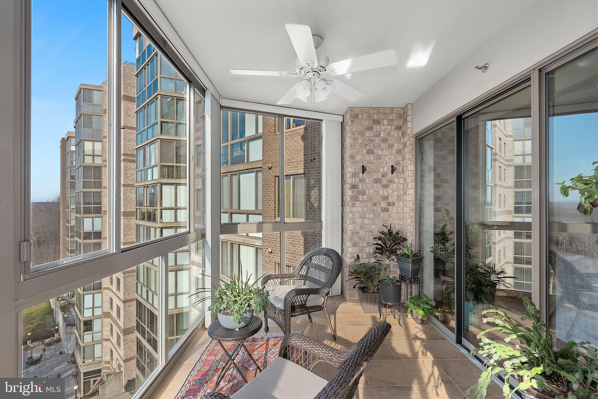 LANSDOWNE WOODS LEISURE WORLD - Residential