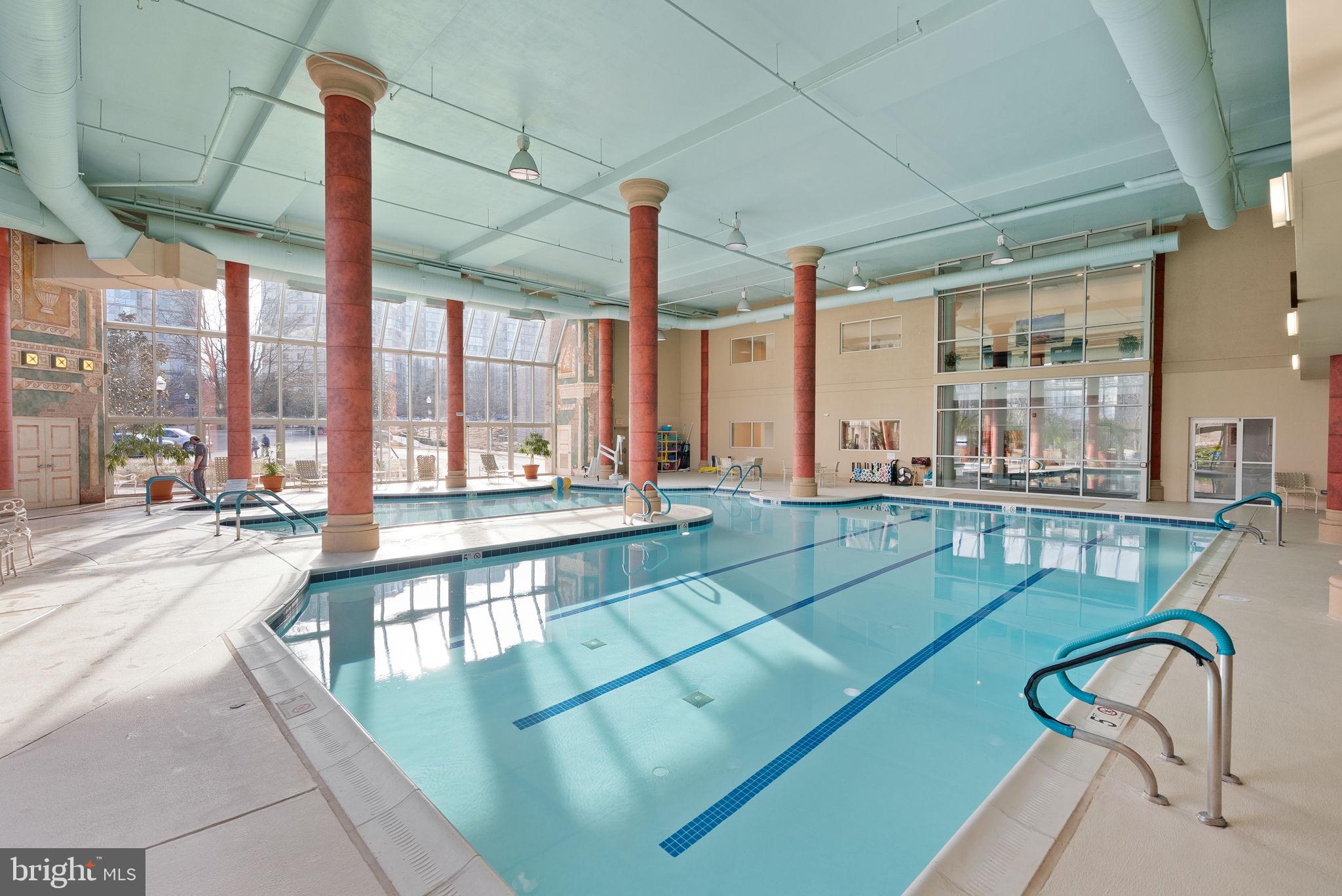 LANSDOWNE WOODS LEISURE WORLD - Residential