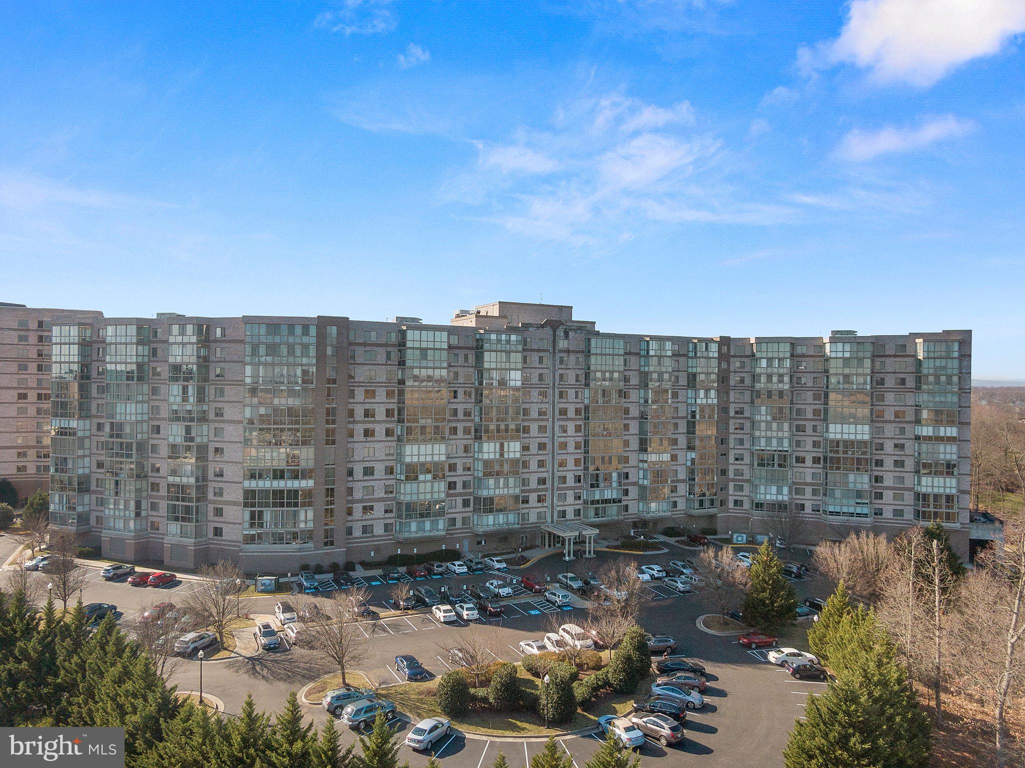 LANSDOWNE WOODS LEISURE WORLD - Residential