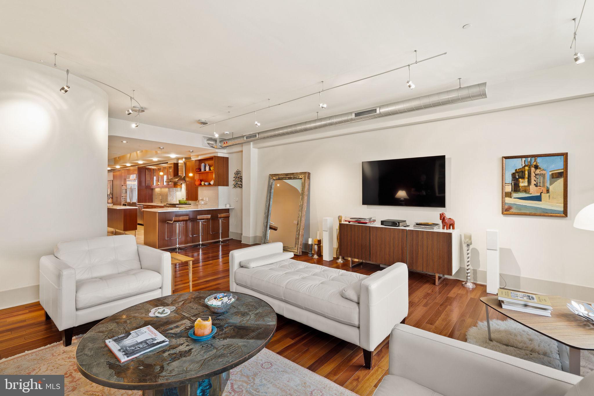 RITTENHOUSE SQUARE - Residential