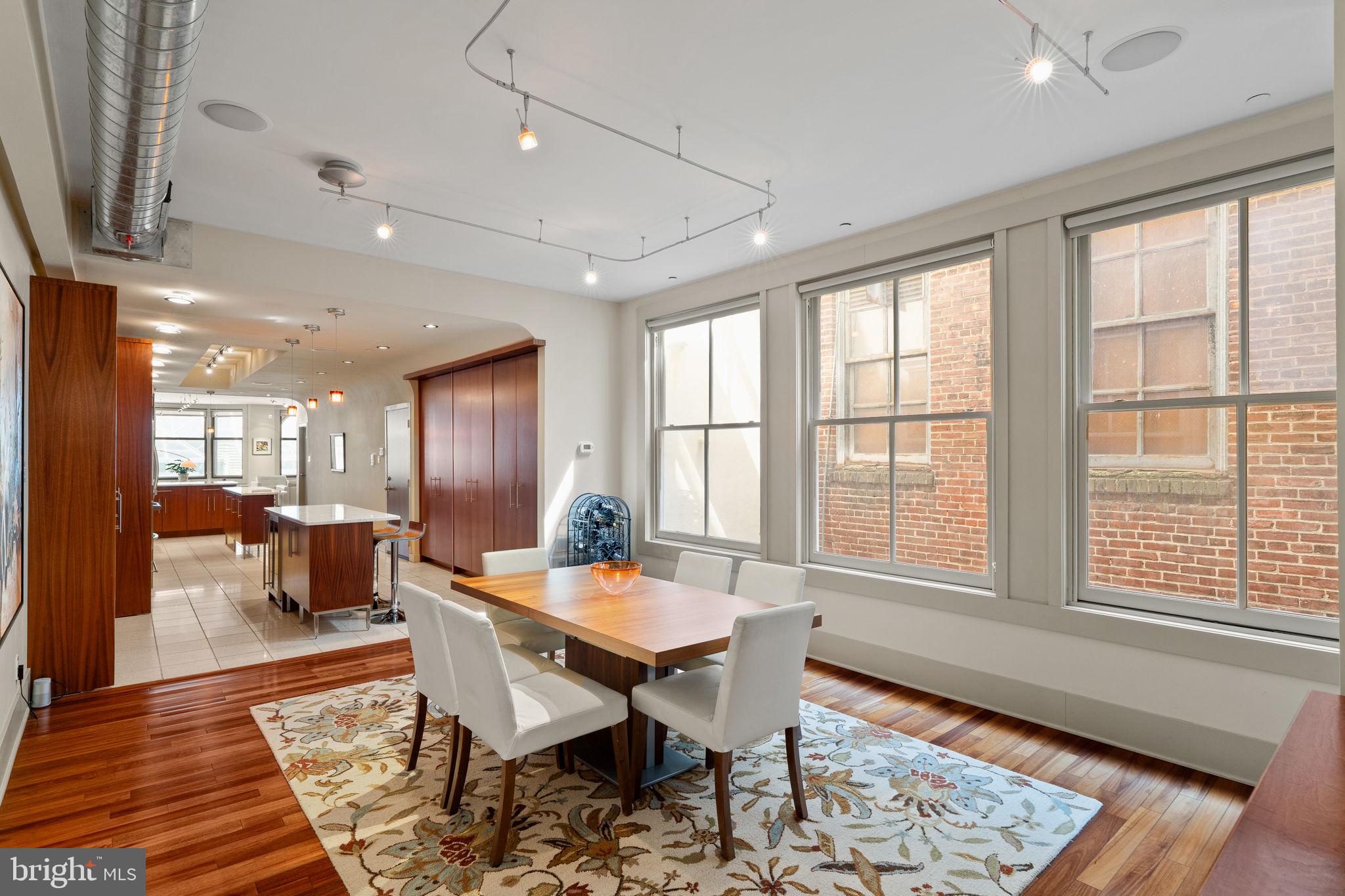 RITTENHOUSE SQUARE - Residential
