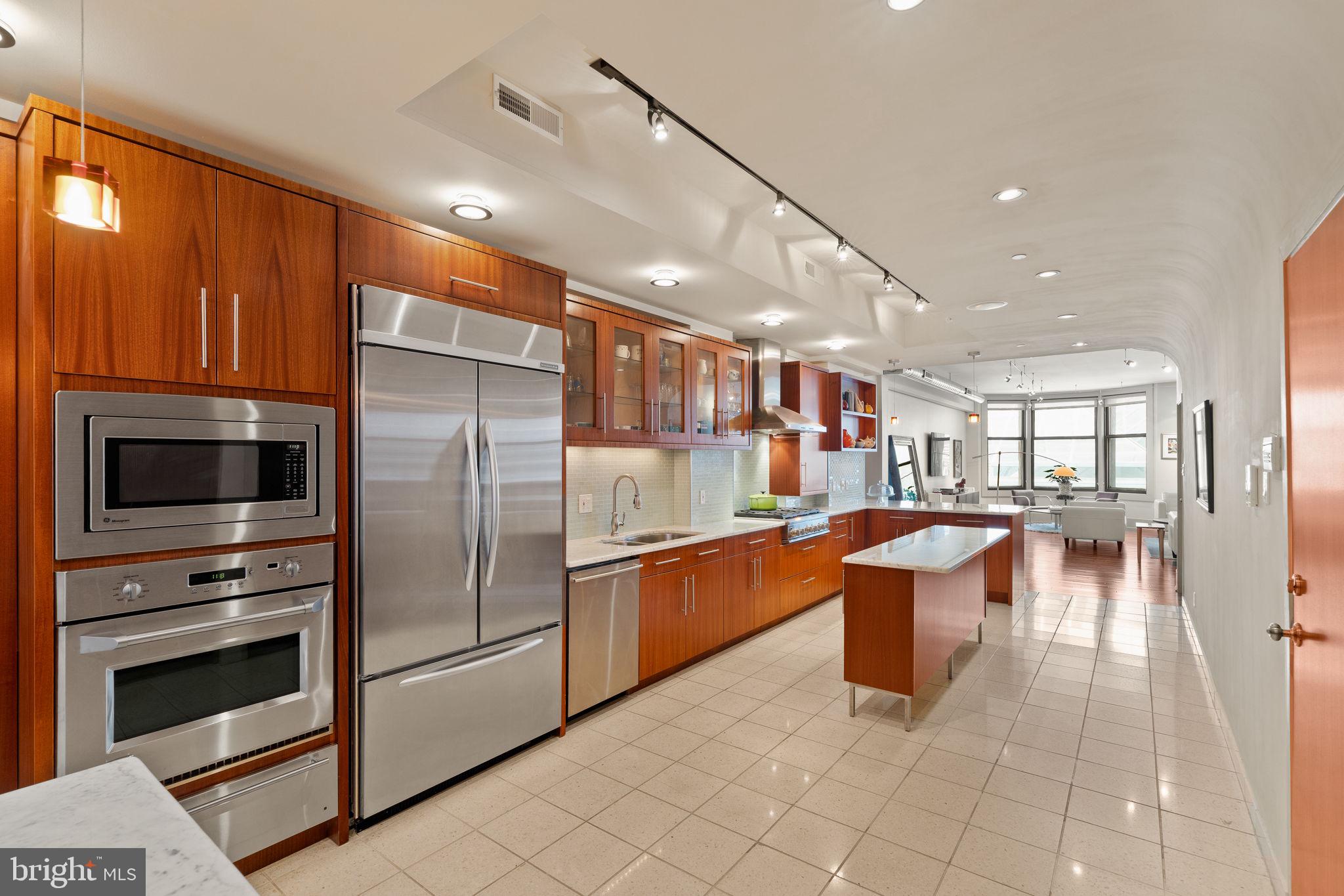 RITTENHOUSE SQUARE - Residential
