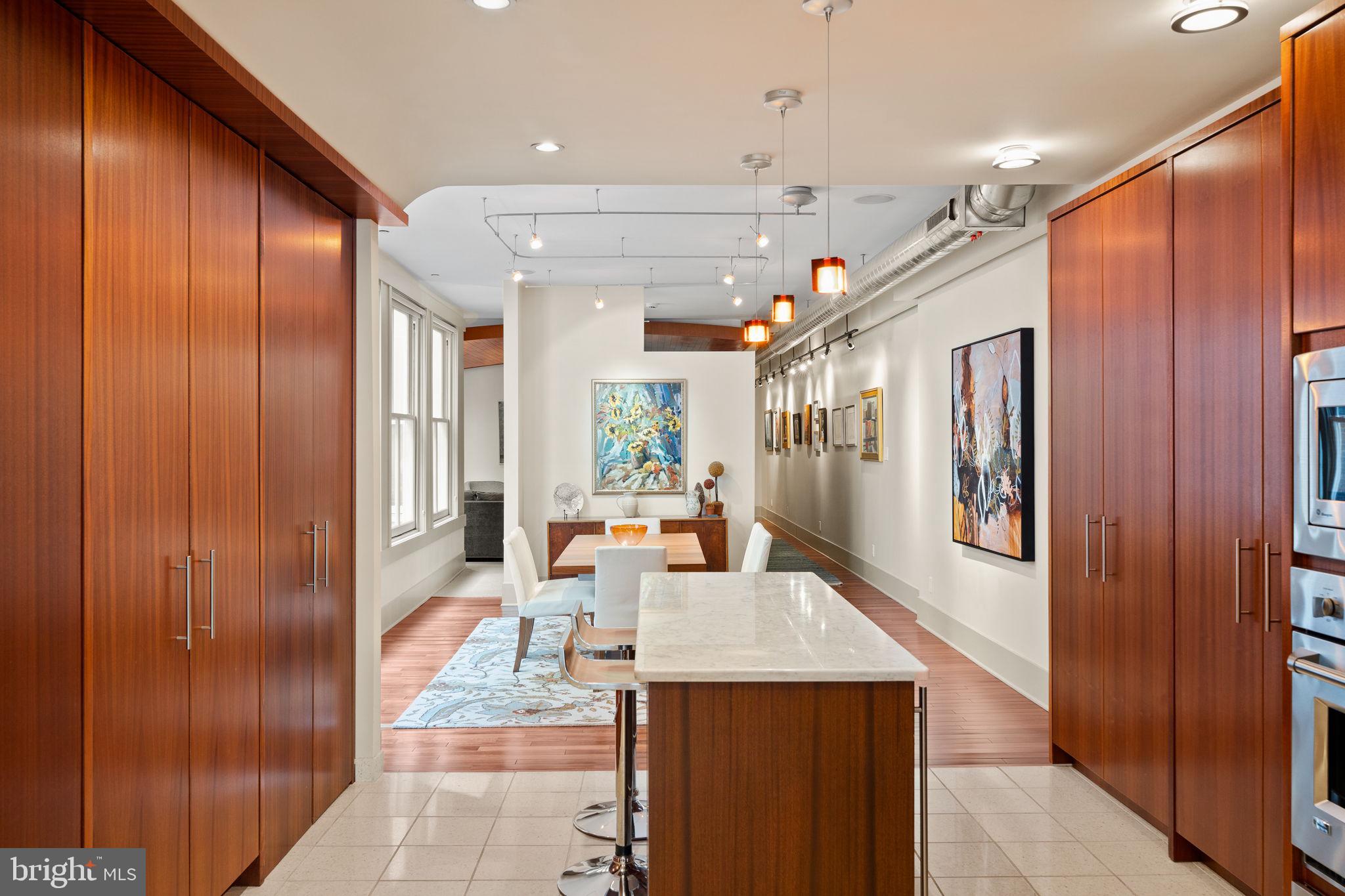 RITTENHOUSE SQUARE - Residential