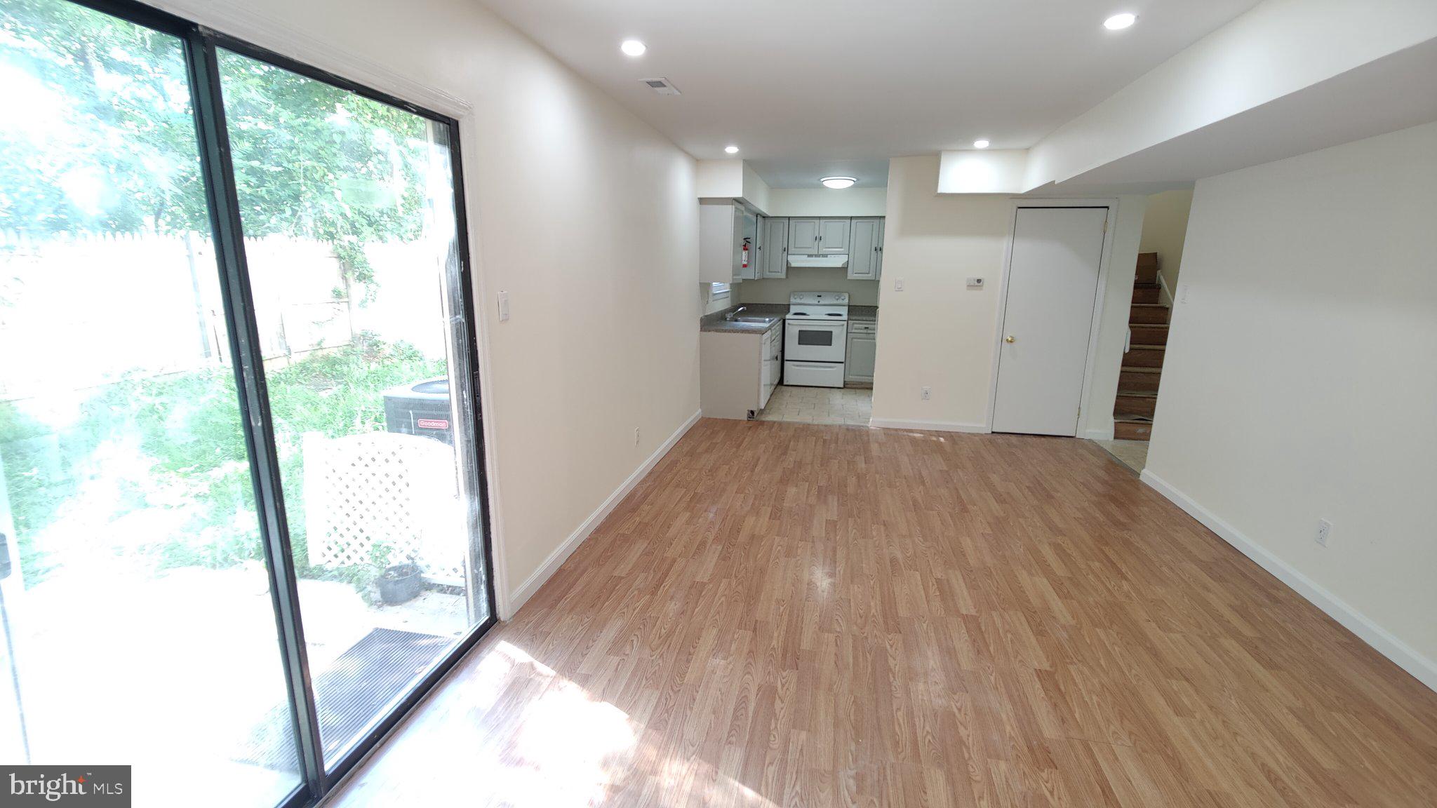 6 BUTTONWOOD ROAD