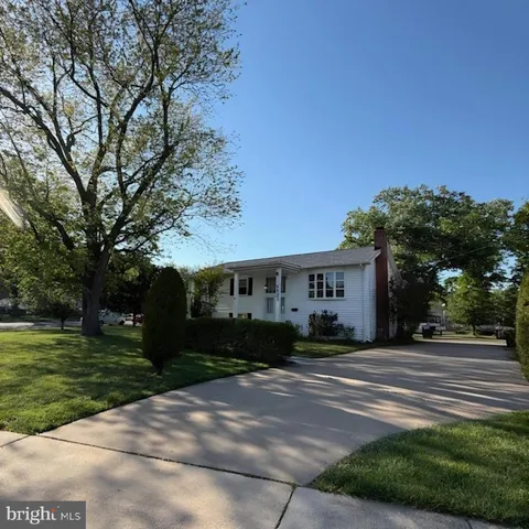 9933 Loudoun Avenue, Manassas, VA MLS: VAPW2118988