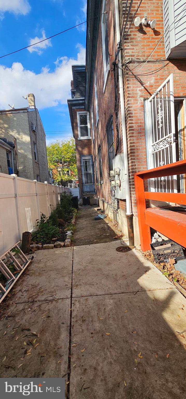 POWELTON VILLAGE - Residential Income