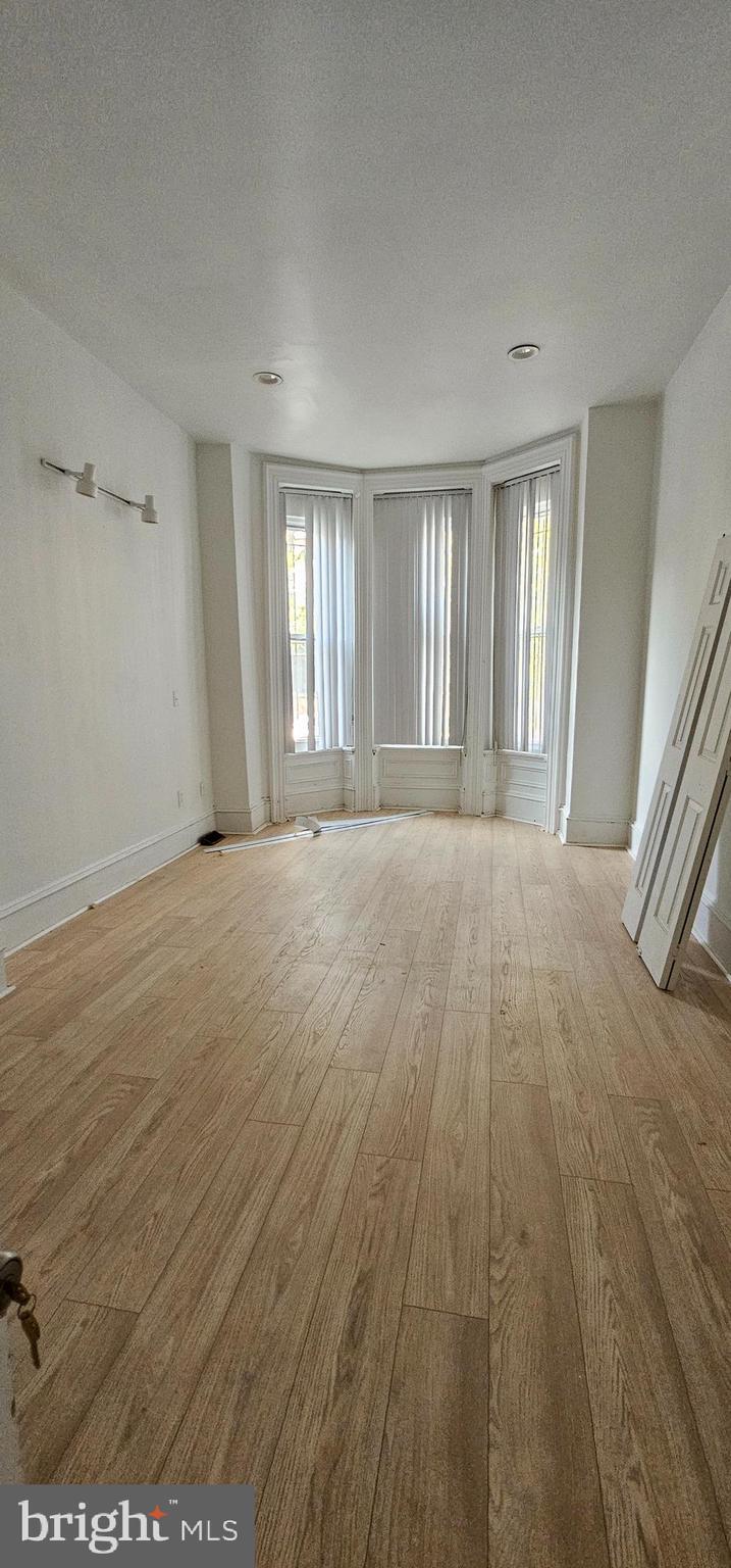 POWELTON VILLAGE - Residential Income