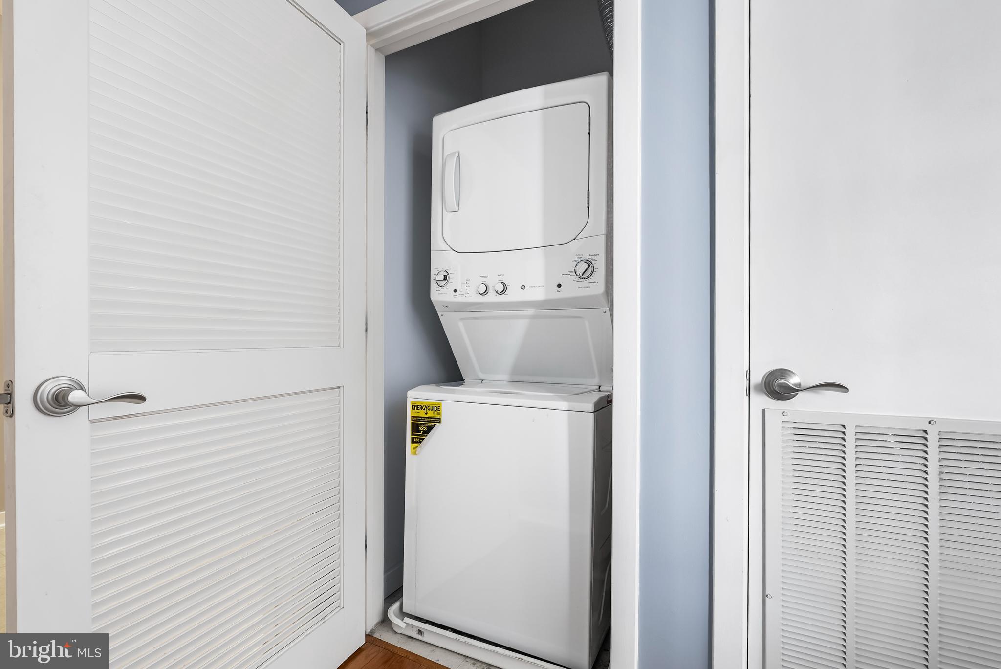 CHARLES VILLAGE - Residential