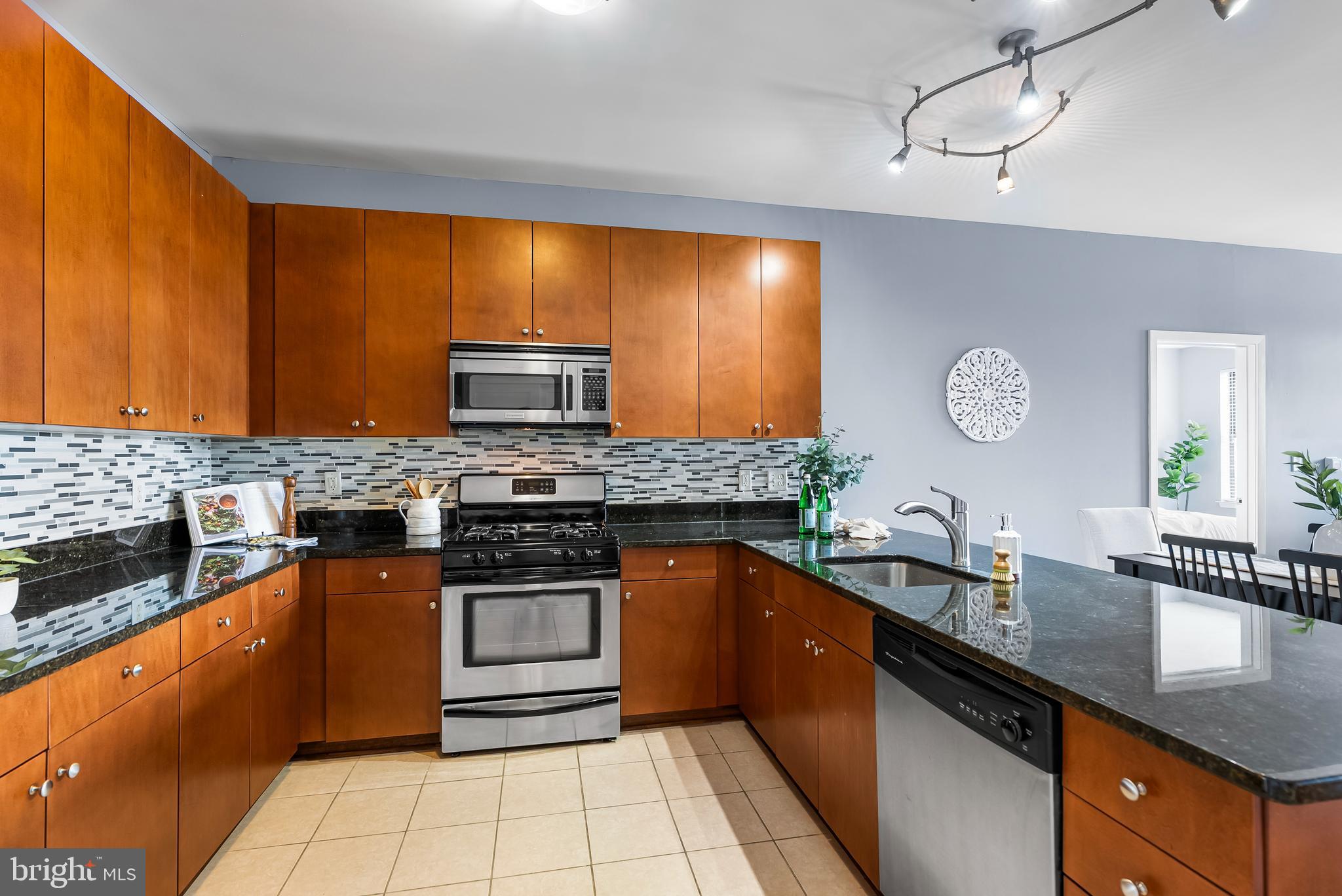 CHARLES VILLAGE - Residential