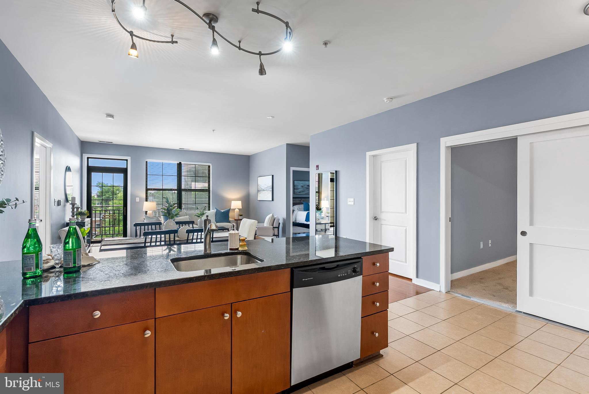 CHARLES VILLAGE - Residential