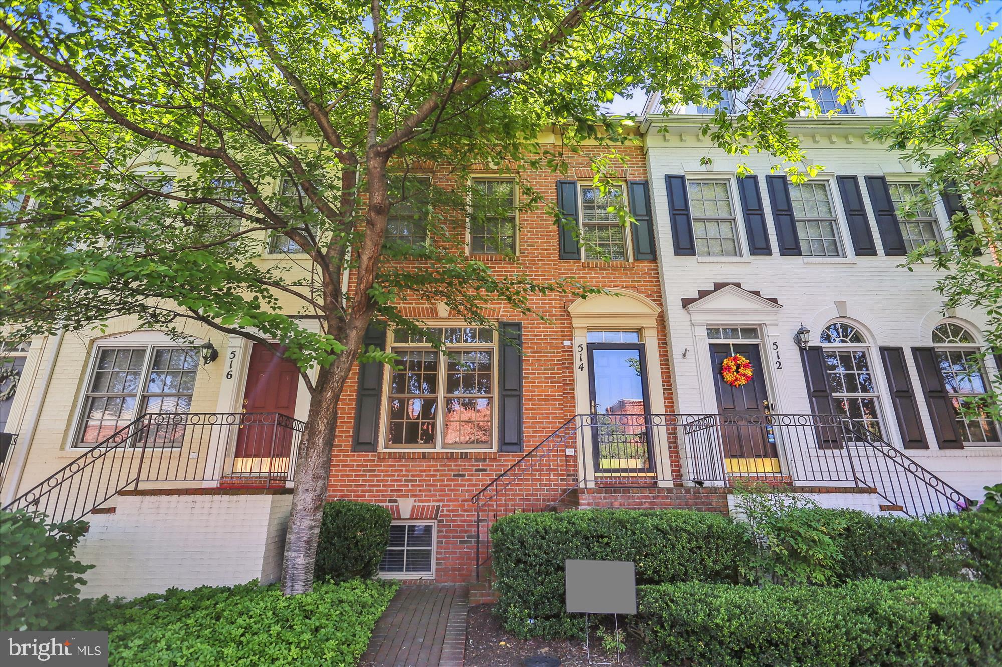 FALLSGROVE - Residential Lease