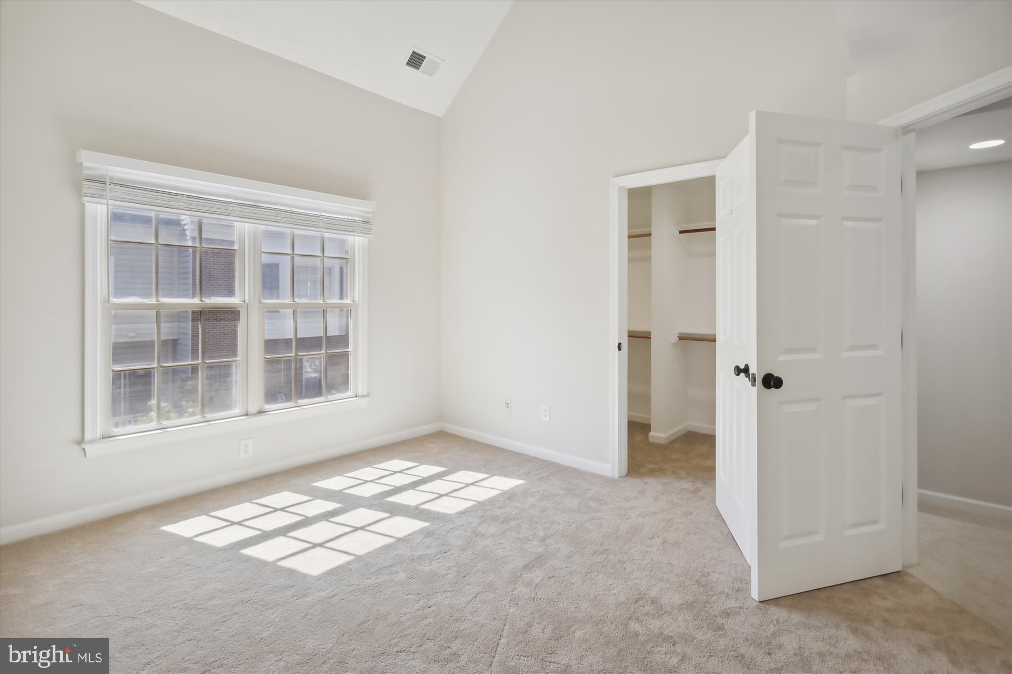 FALLSGROVE - Residential Lease