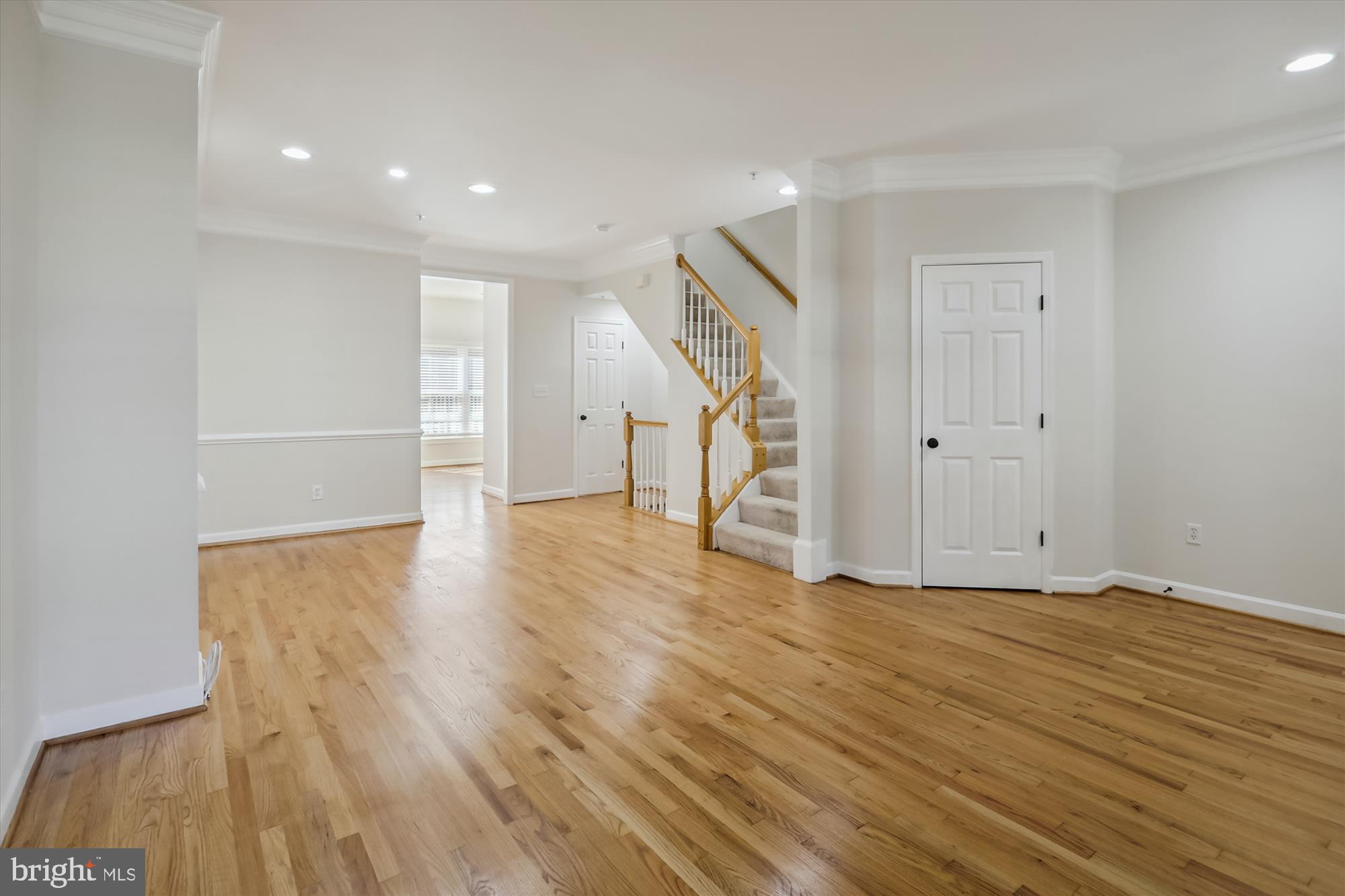 FALLSGROVE - Residential Lease