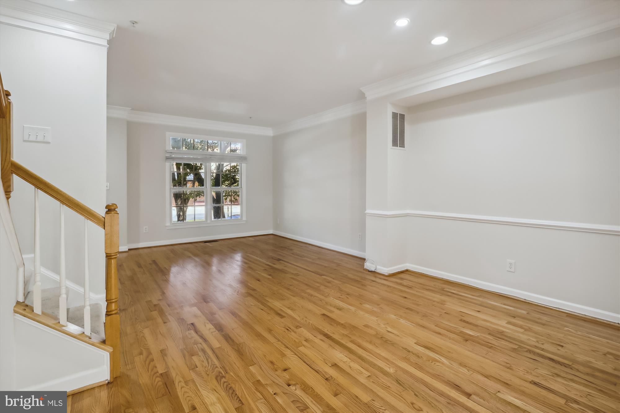 FALLSGROVE - Residential Lease