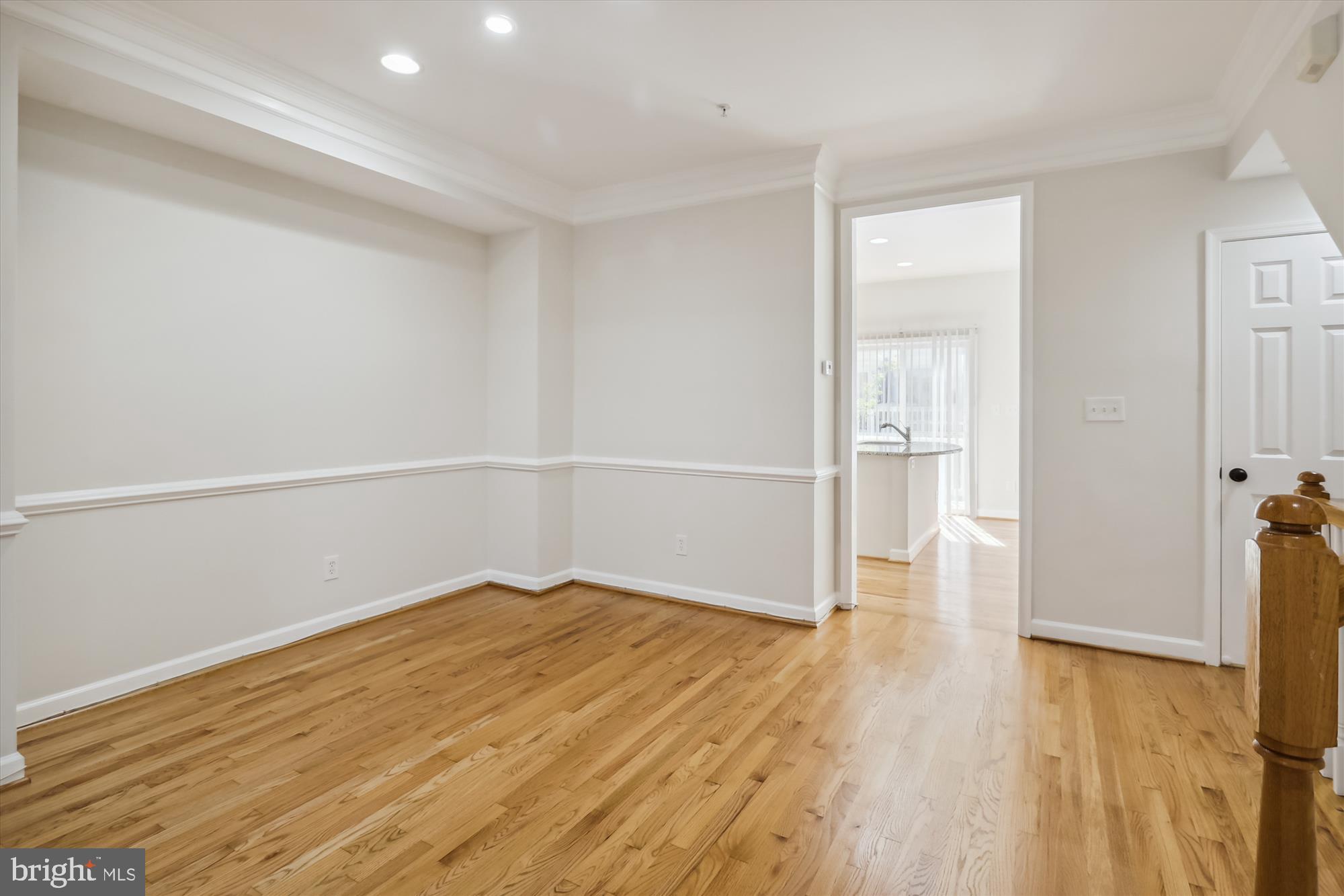 FALLSGROVE - Residential Lease