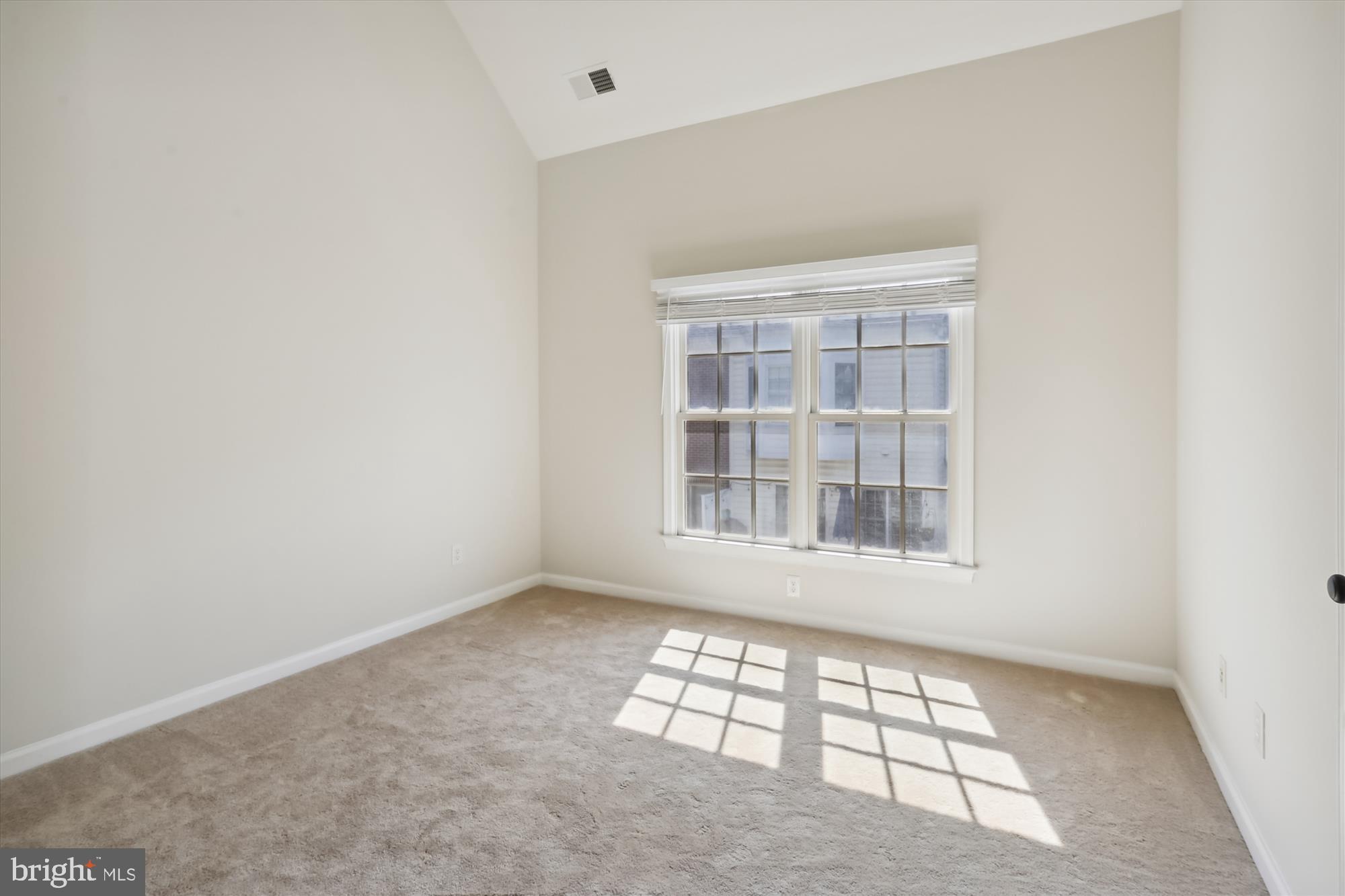 FALLSGROVE - Residential Lease