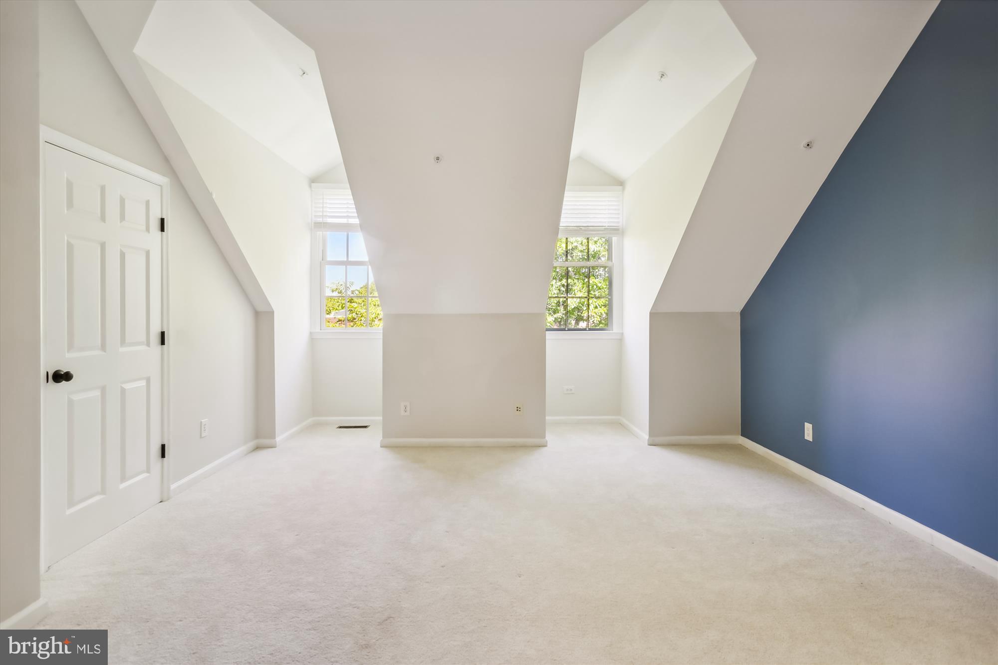 FALLSGROVE - Residential Lease