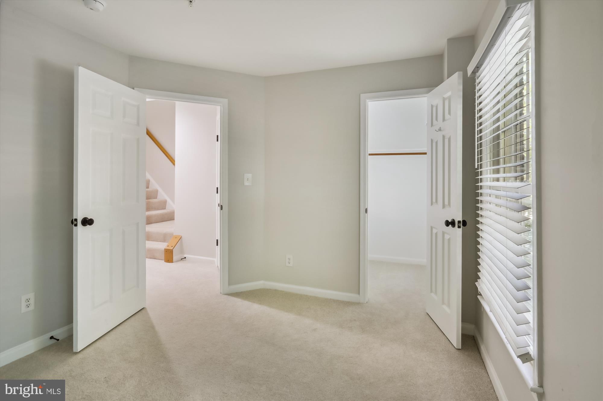 FALLSGROVE - Residential Lease