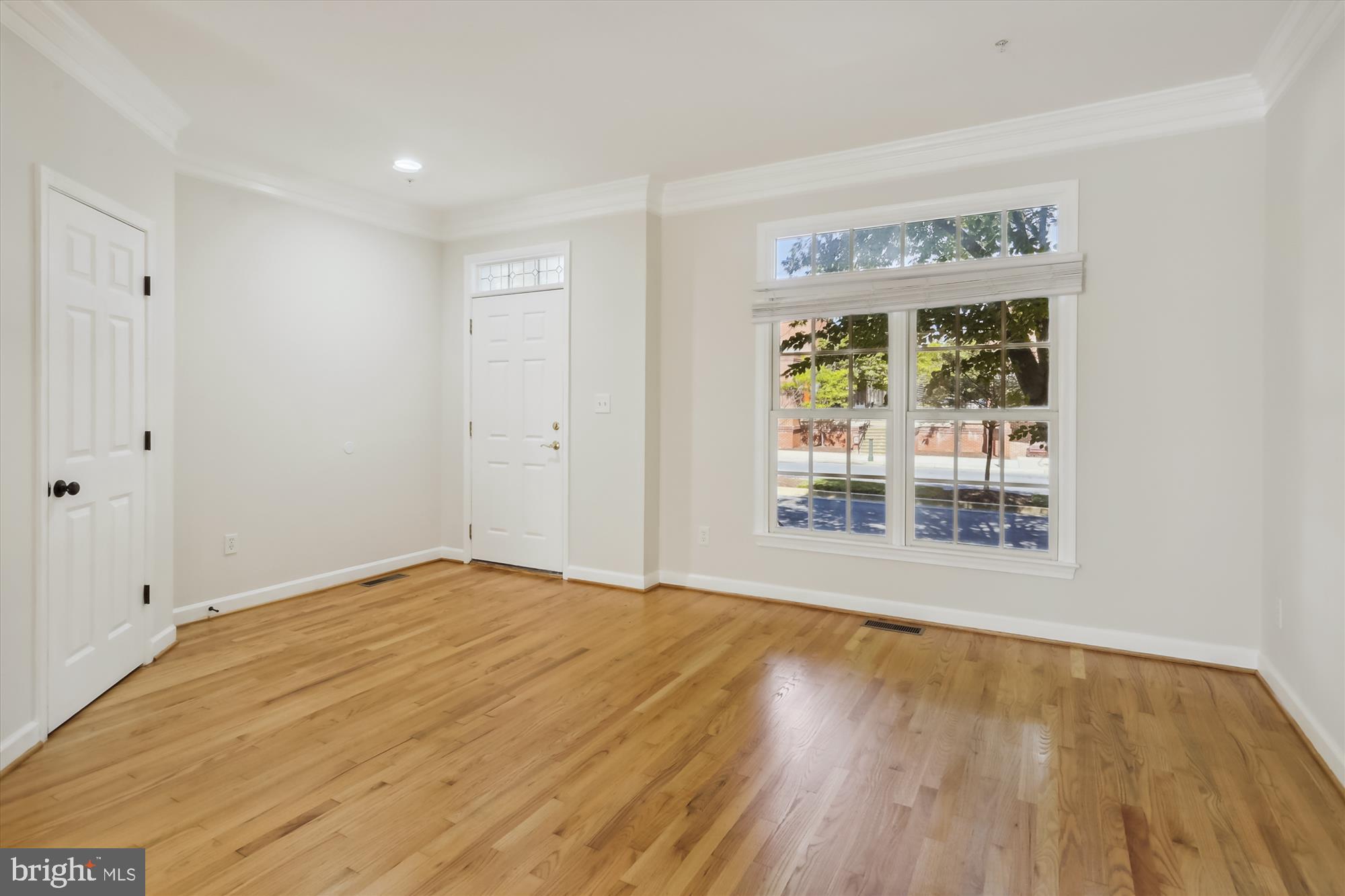 FALLSGROVE - Residential Lease