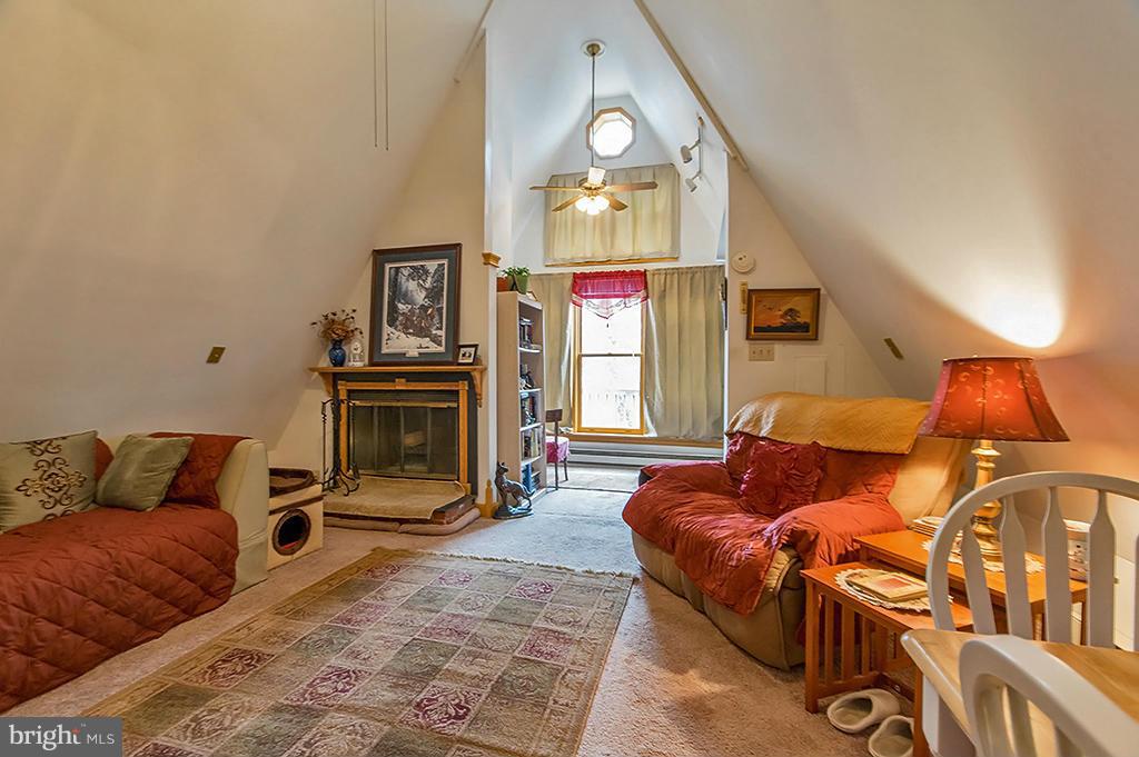 GLENWOOD FOREST - Residential