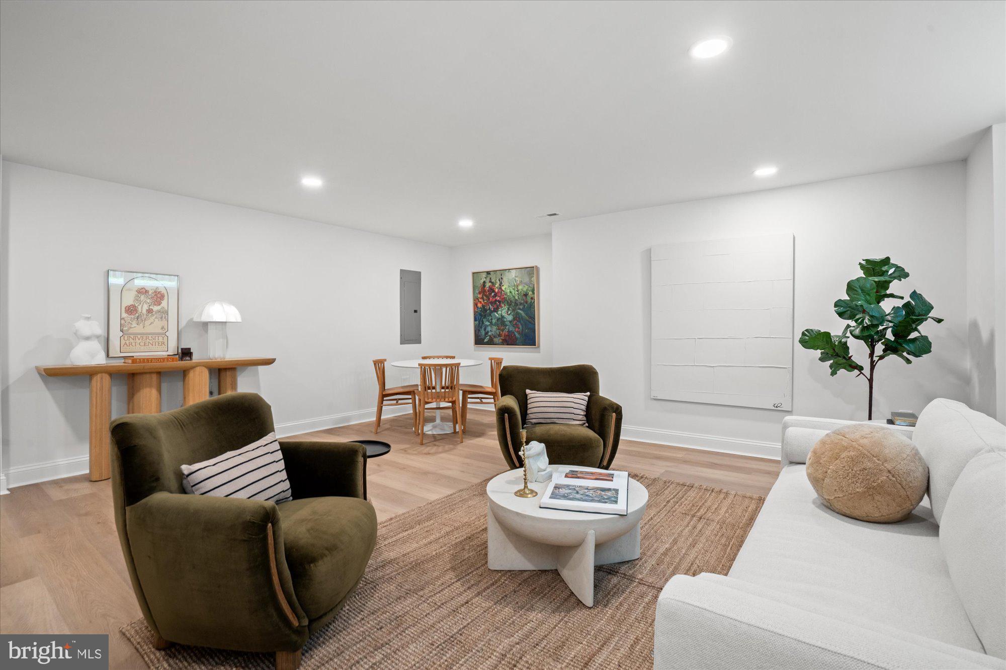 BEVERLEY HILLS - Residential