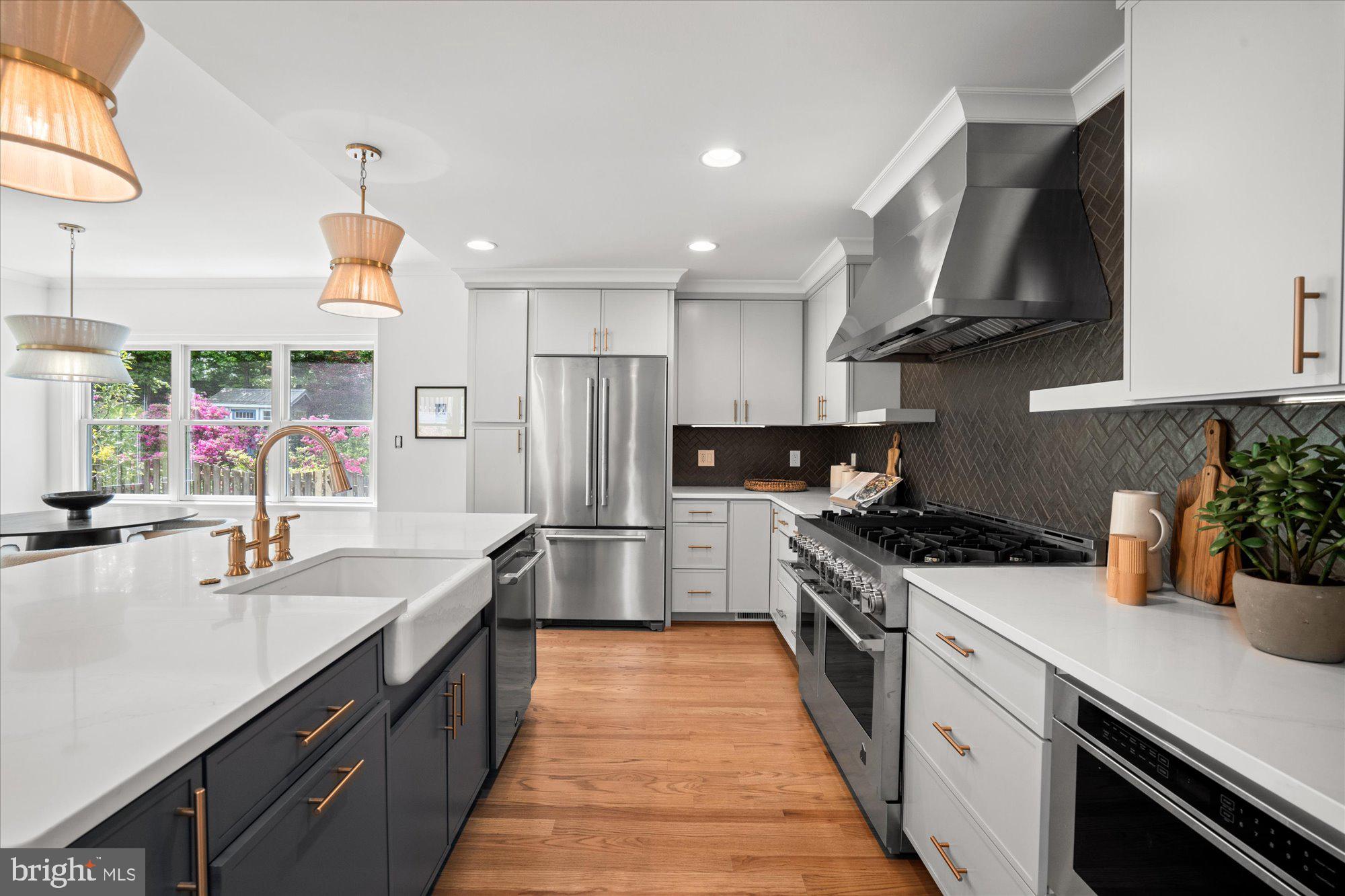 BEVERLEY HILLS - Residential