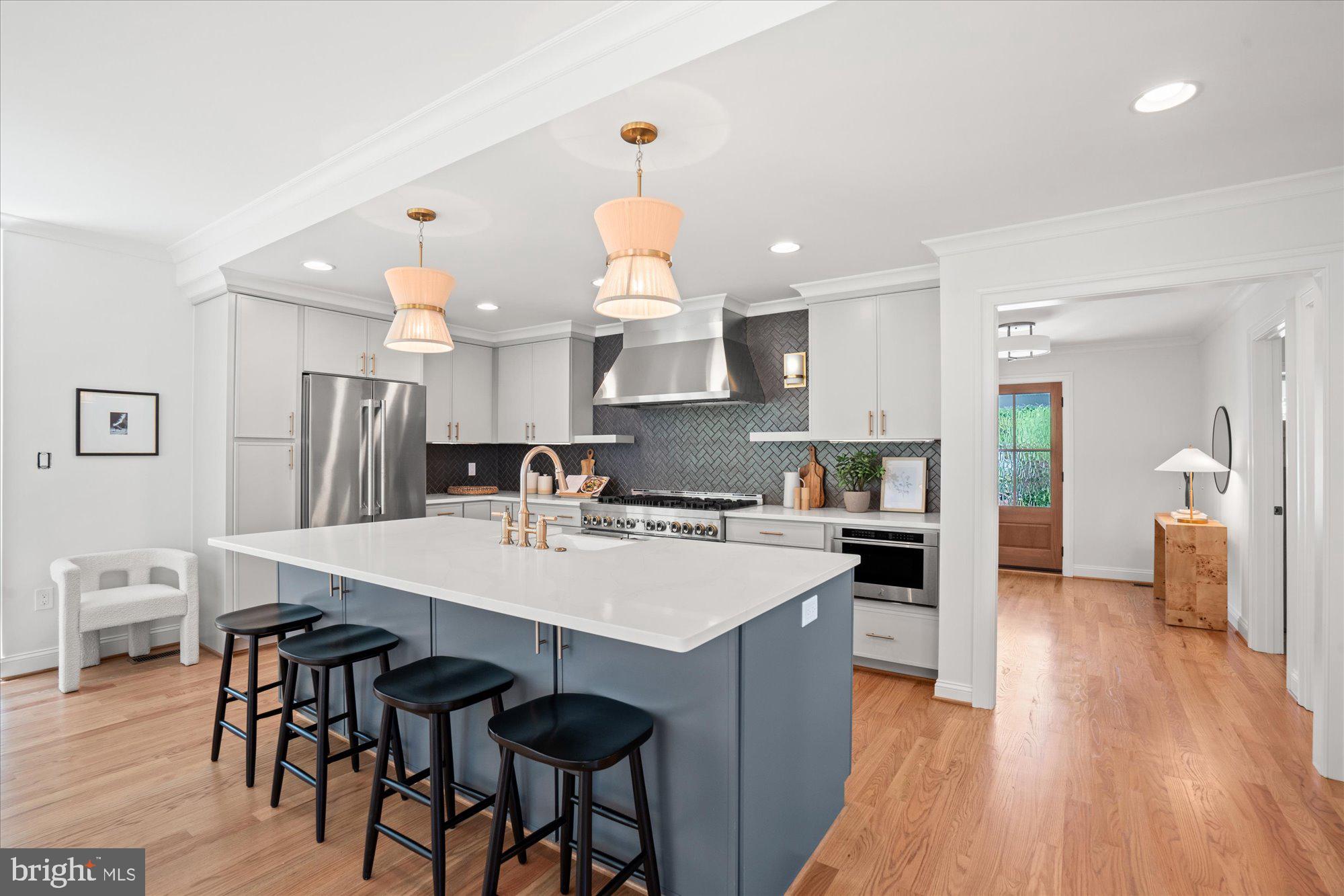BEVERLEY HILLS - Residential