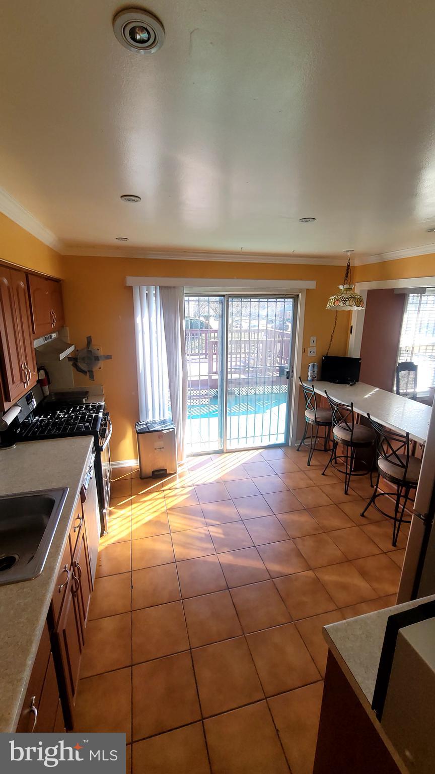 ROBLEE ACRES - Residential