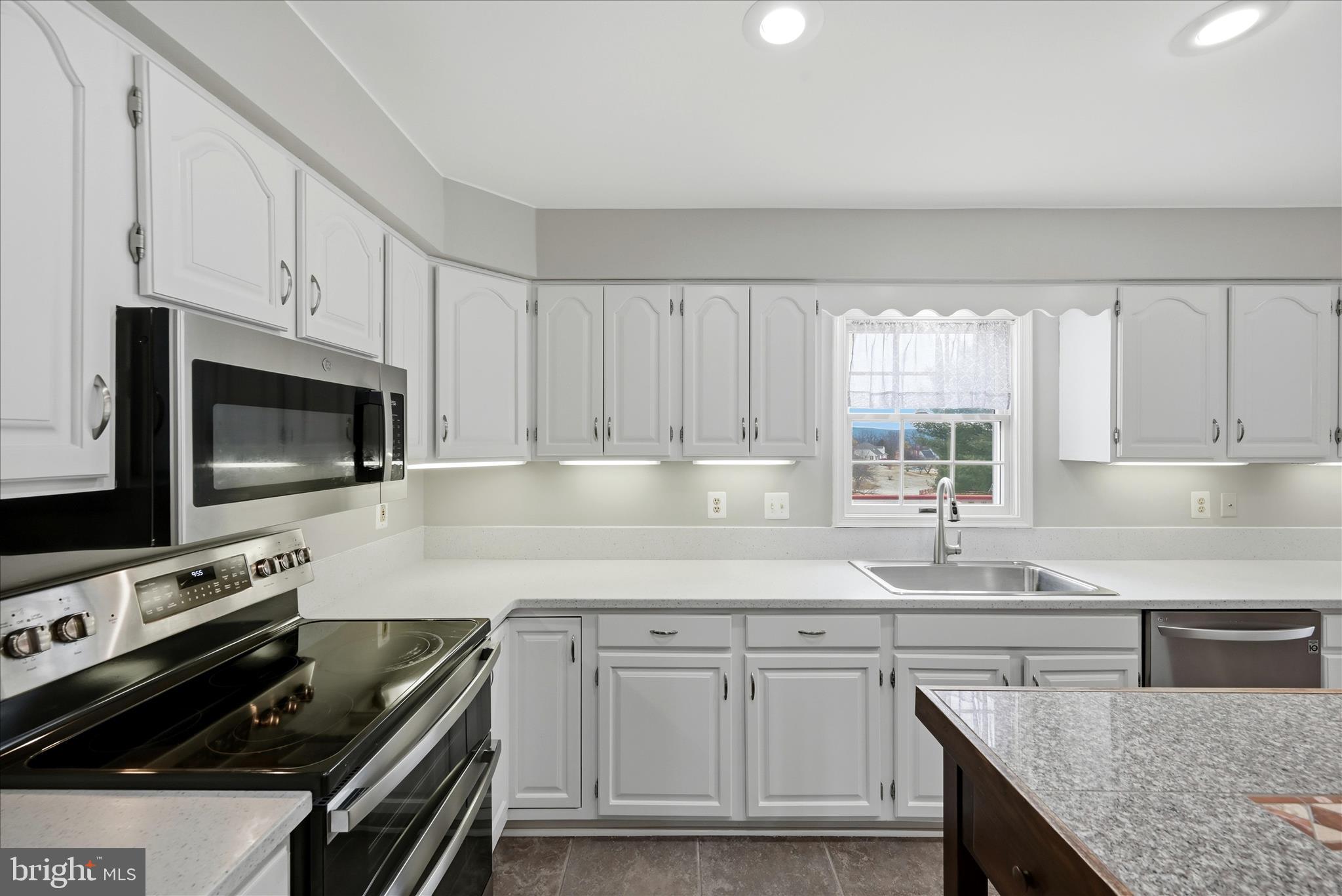 CLOVERDALE HEIGHTS - Residential