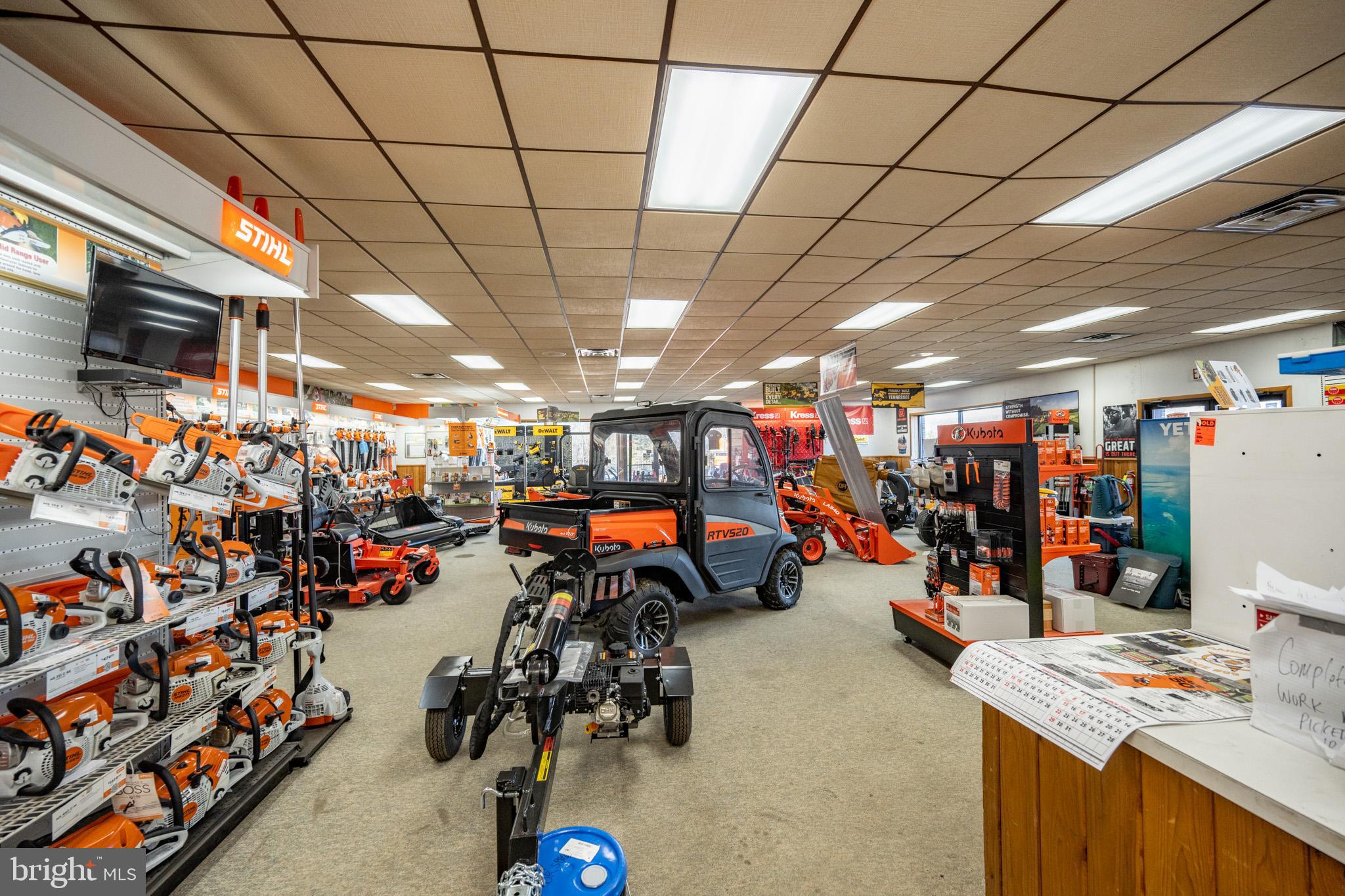 GARRETT HIGHWAY - Commercial Sale