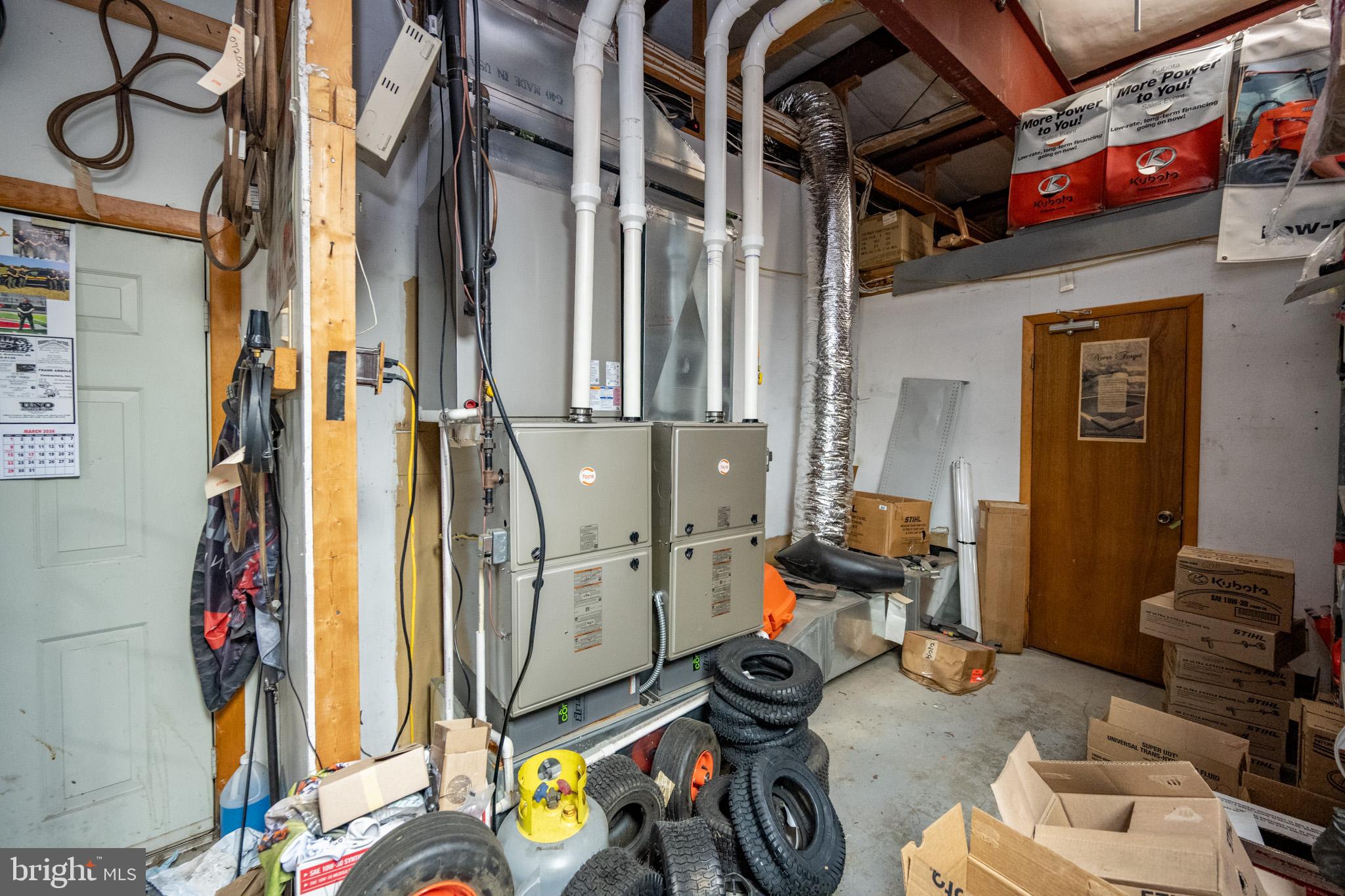 GARRETT HIGHWAY - Commercial Sale