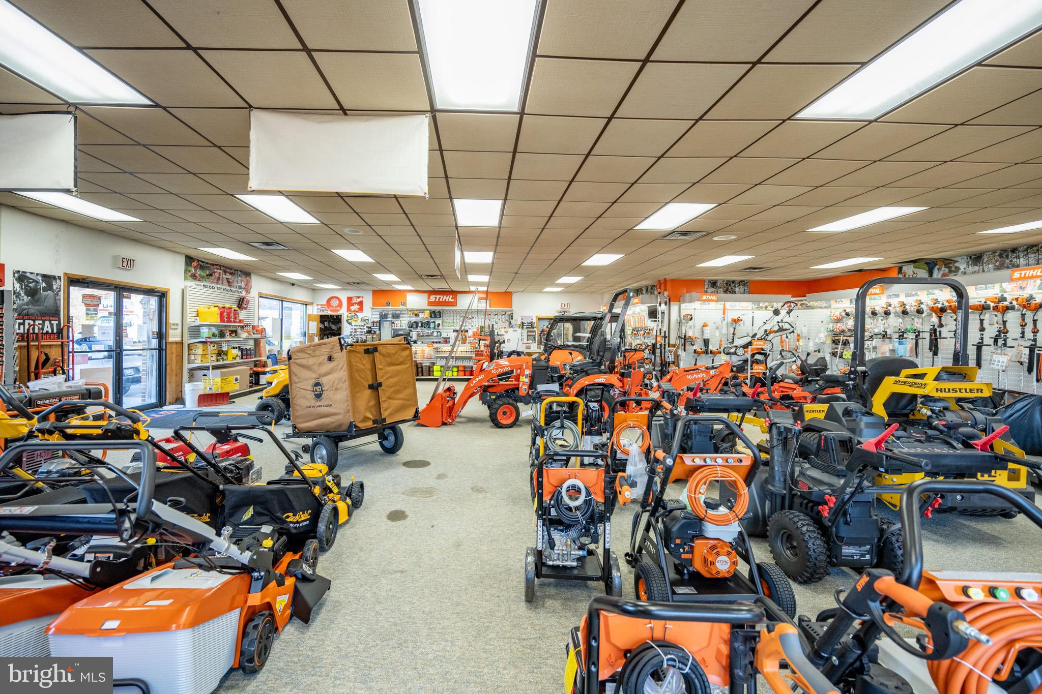 GARRETT HIGHWAY - Commercial Sale