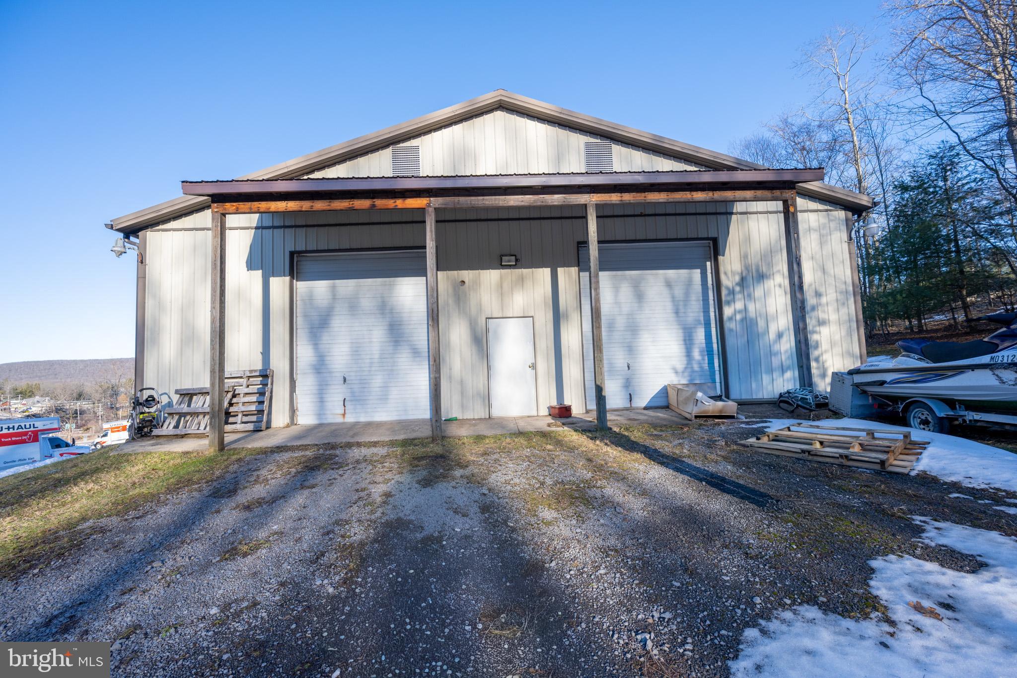 GARRETT HIGHWAY - Commercial Sale