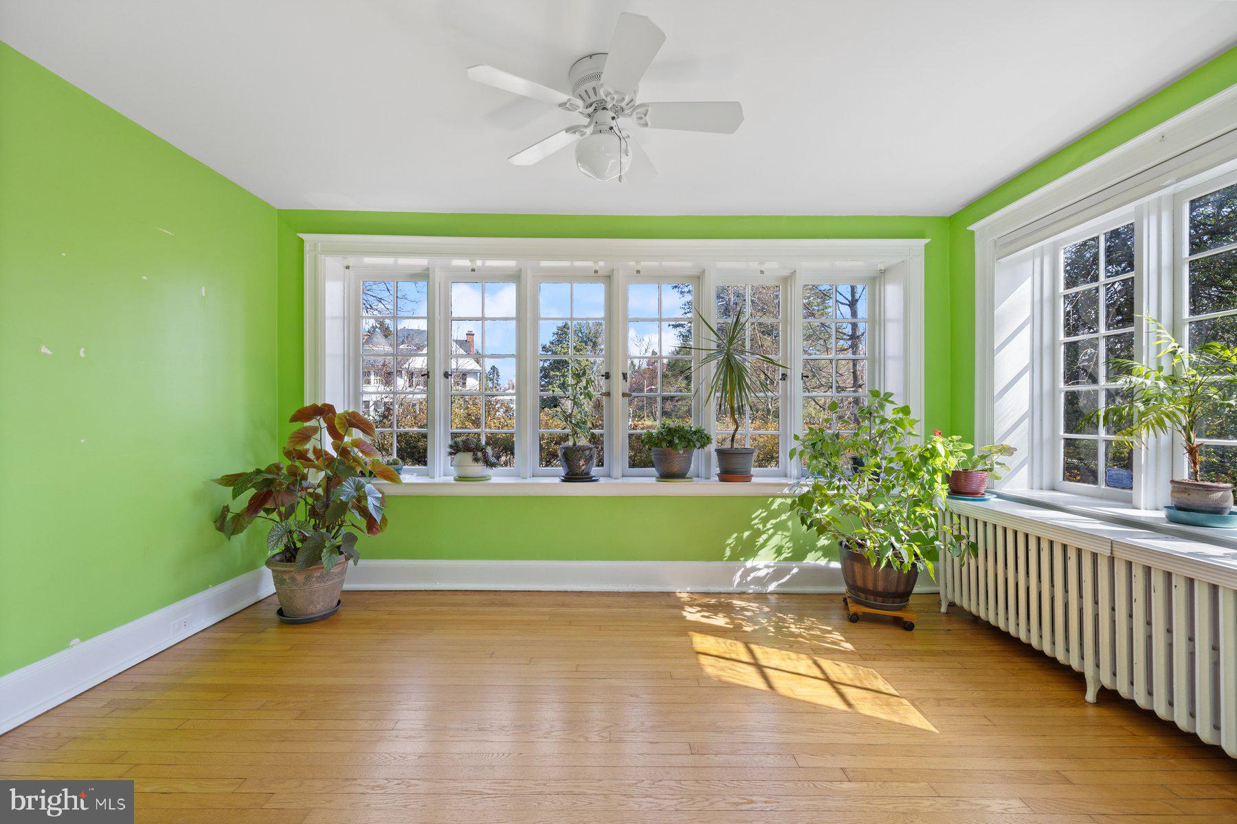 ROLAND PARK - Residential