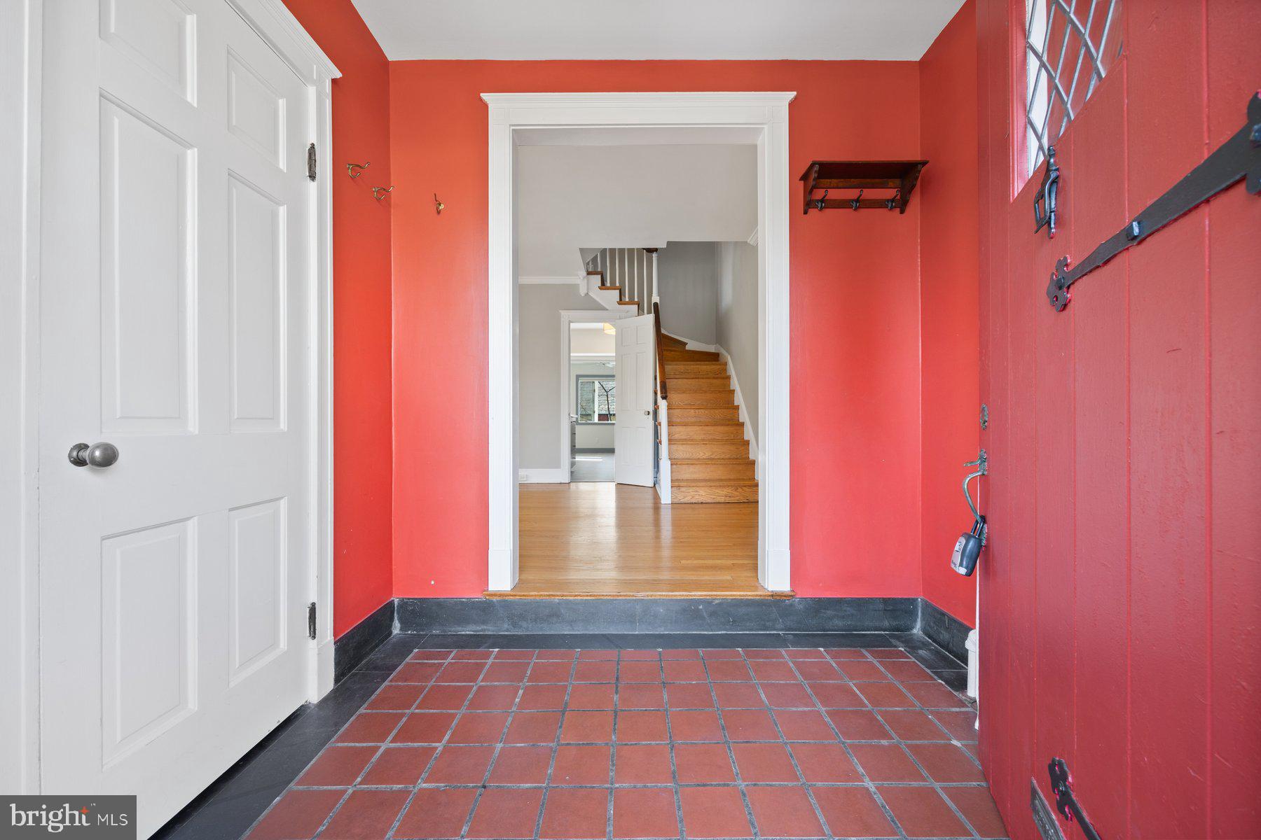 ROLAND PARK - Residential