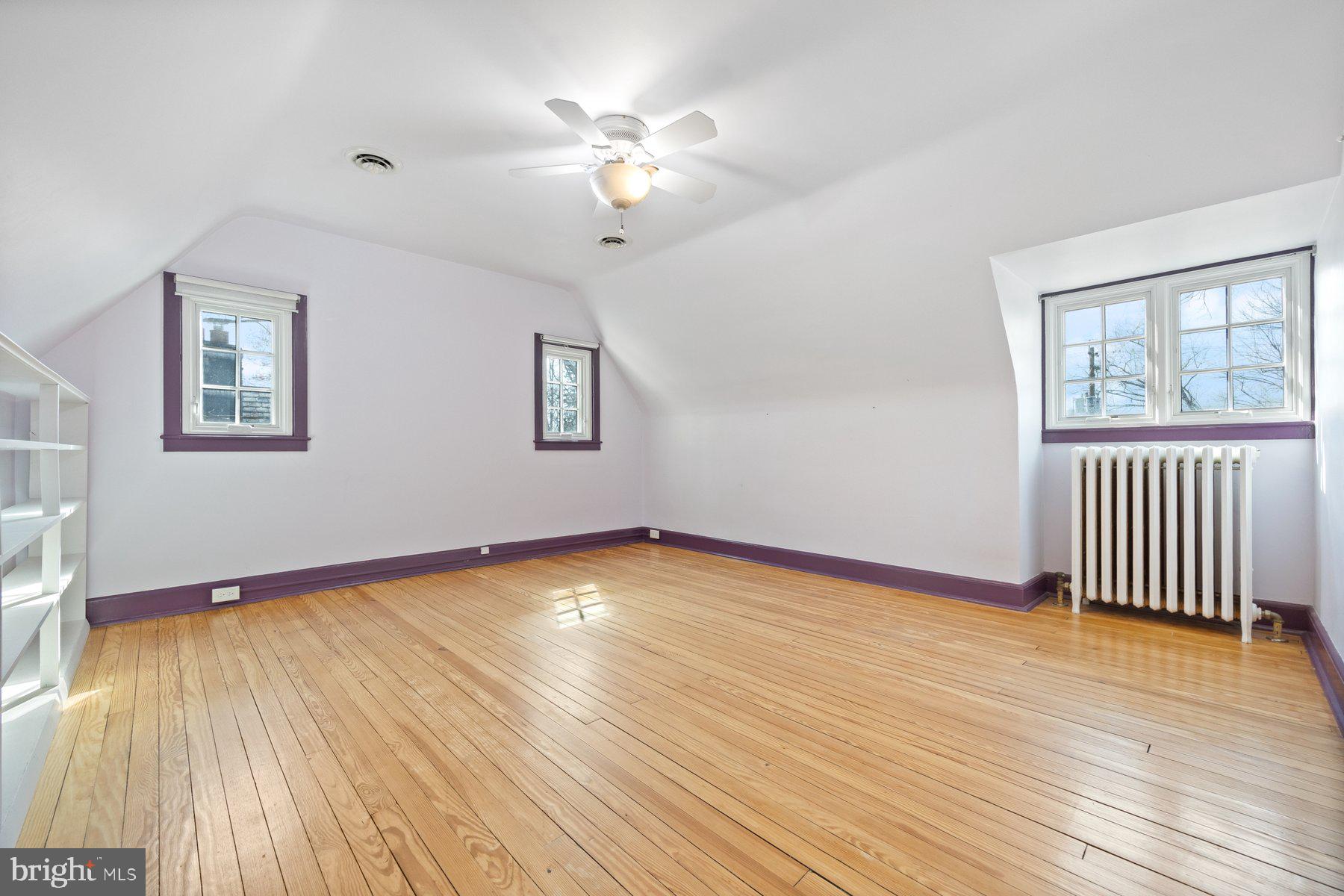 ROLAND PARK - Residential