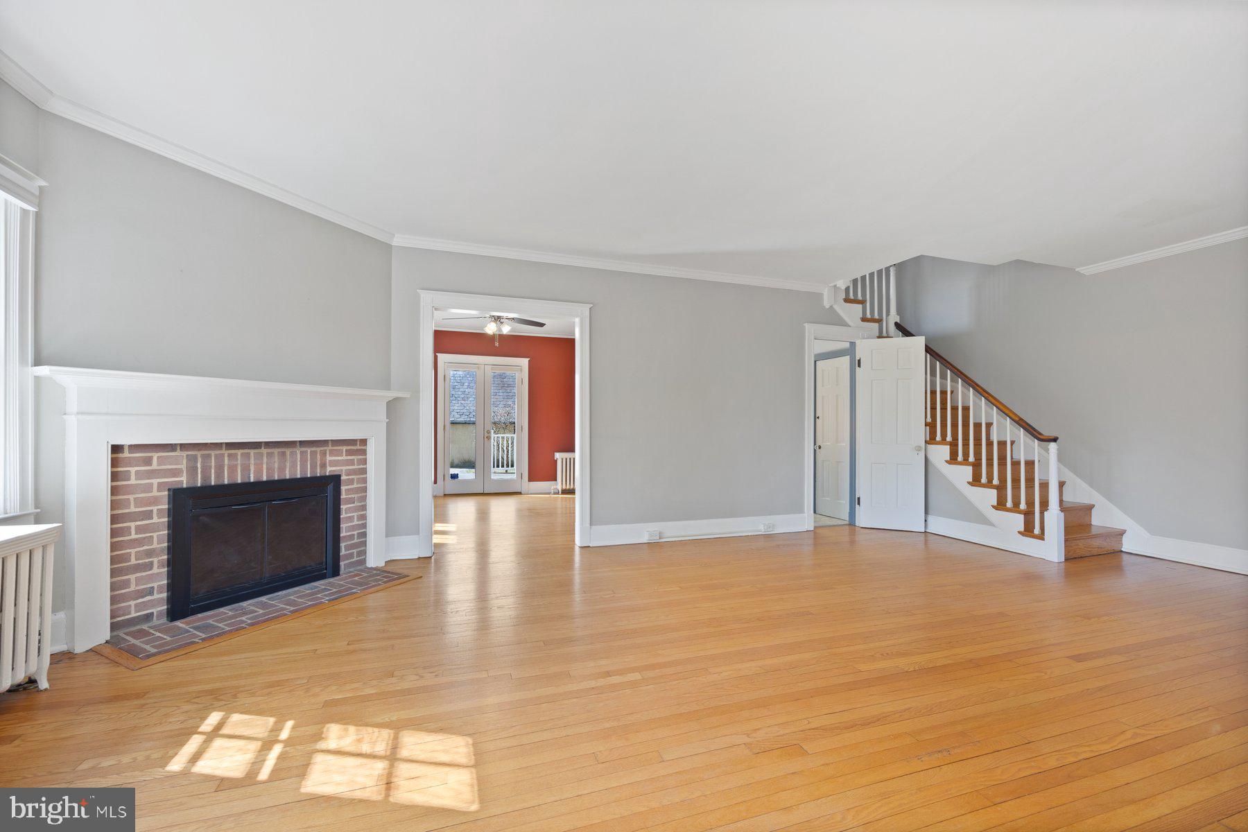 ROLAND PARK - Residential