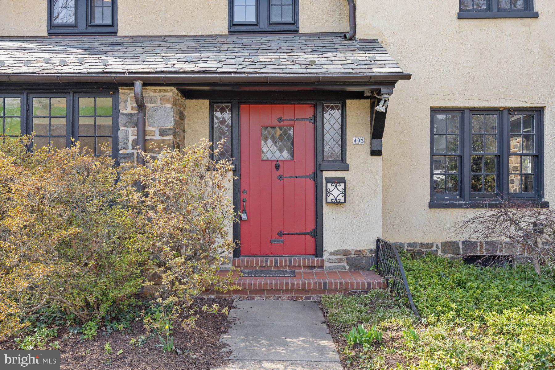 ROLAND PARK - Residential